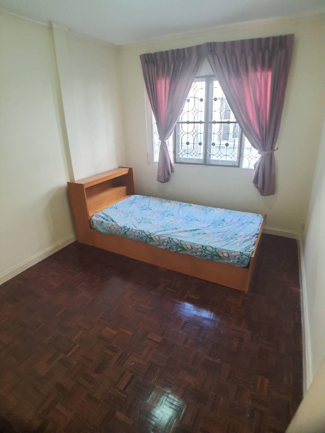 ให้เช่า ทาวน์เฮ้าส์ 2 ชั้น หมู่บ้านปาริชาติ ปิ่นเกล้า-พุทธมณฑลสาย4 บนทำเลศักยภาพ ใกล้ ม.มหิดล เซ็นทรัลศาลายา และ ทางด่วน พร้อมเฟอร์นิเจอร์ เครื่องใช้ไฟฟ้า