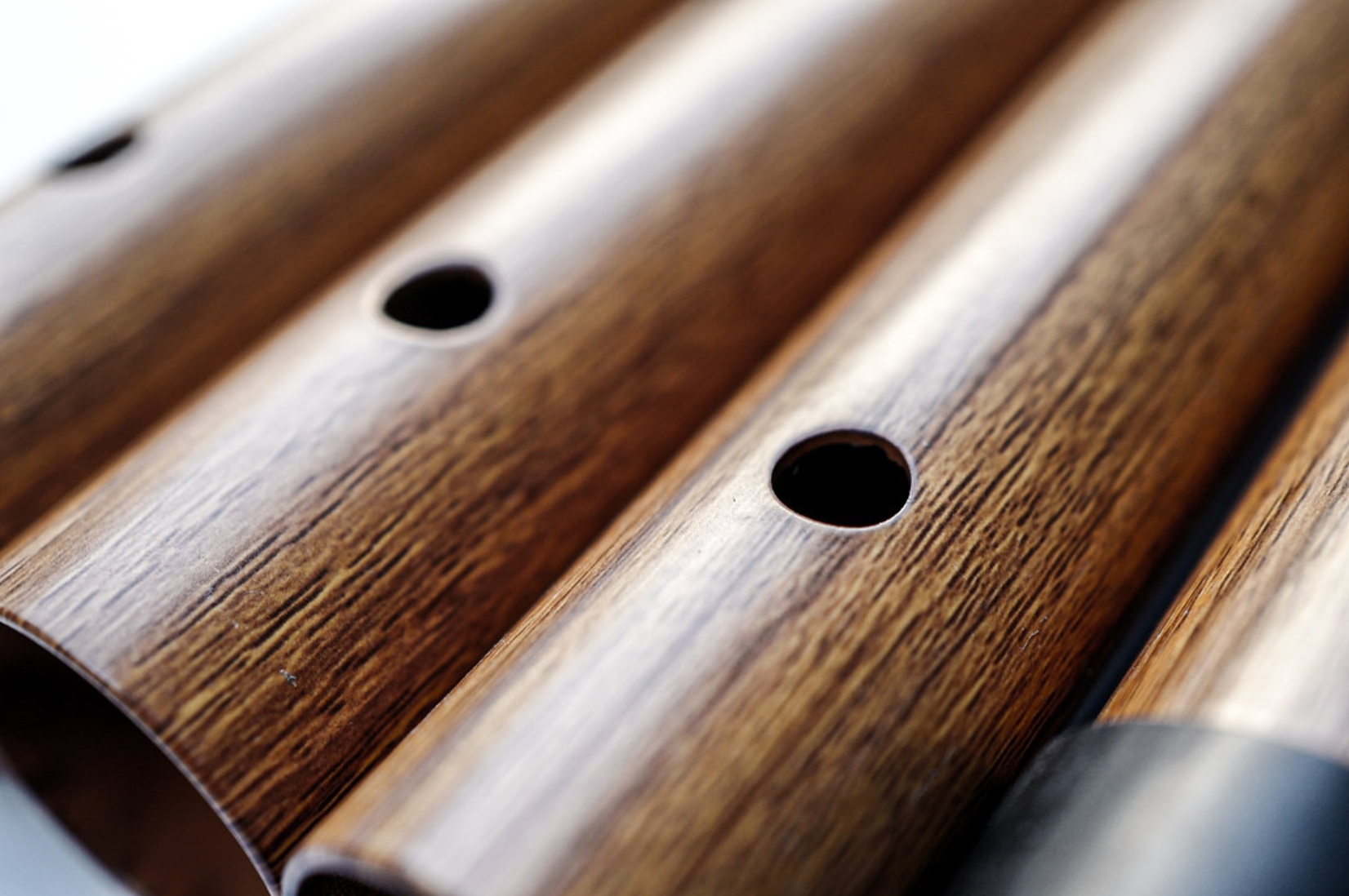 Wing Pole 32mm Dark Wood