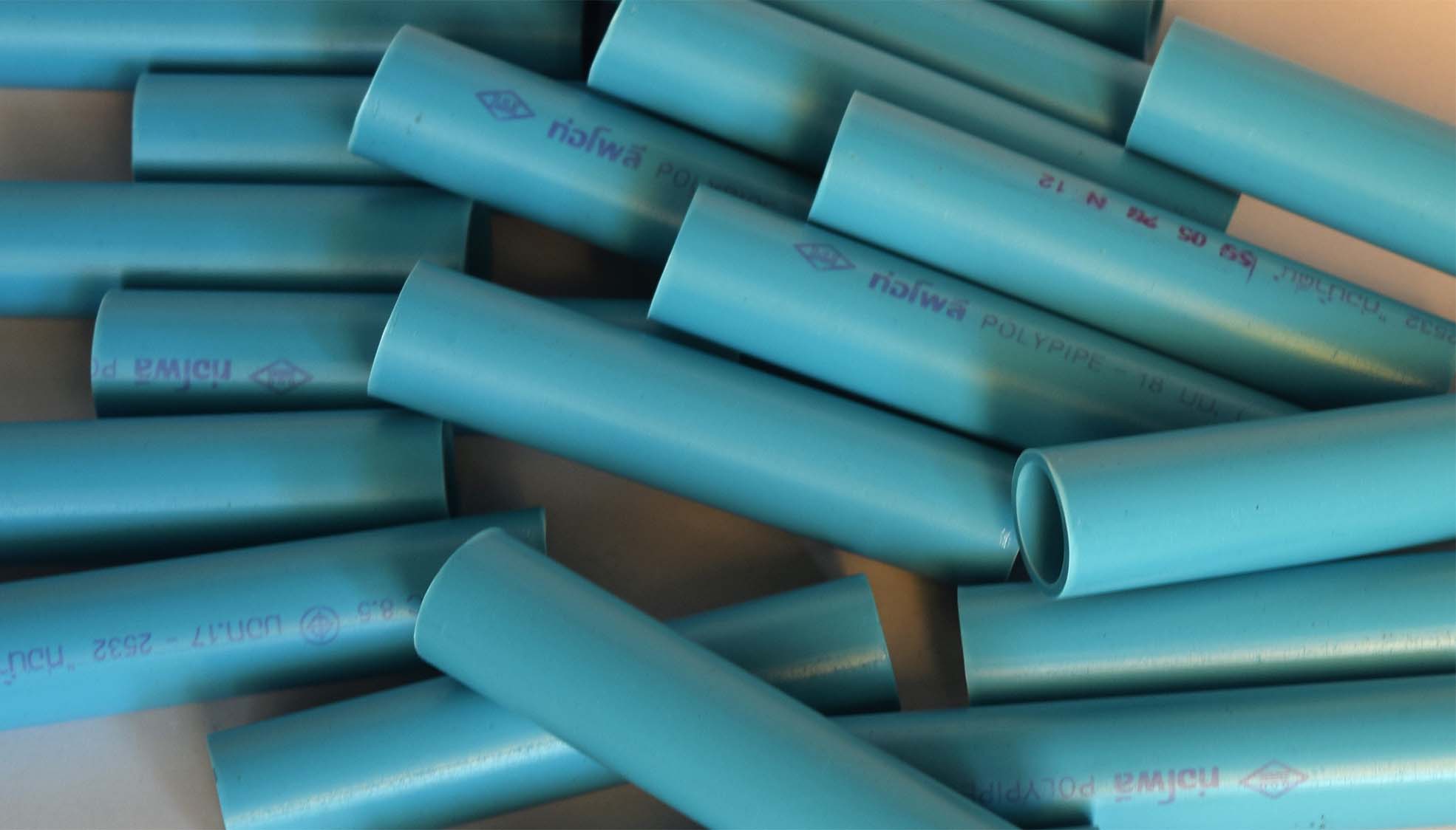 ที่หลบภัยของกุ้ง ทำจากท่อพีวีซี ยาว 10 ซม. เสันผ่าศูนย์กลาง 18 มม. จำนวน 40 อัน