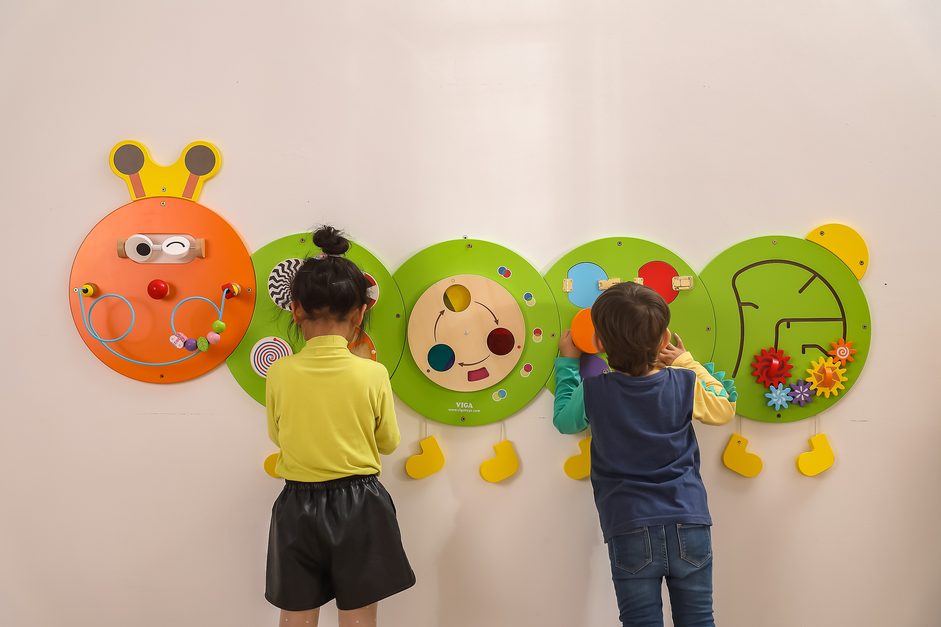 ชุดหนอนเกมติดผนัง ของเล่นติดผนัง , แผ่นติดผนัง เกมส์ไม้ ของเล่นเสริมพัฒนาการ, ของเล่น,ของเล่นติดผนัง,แถบแม่เหล็ก