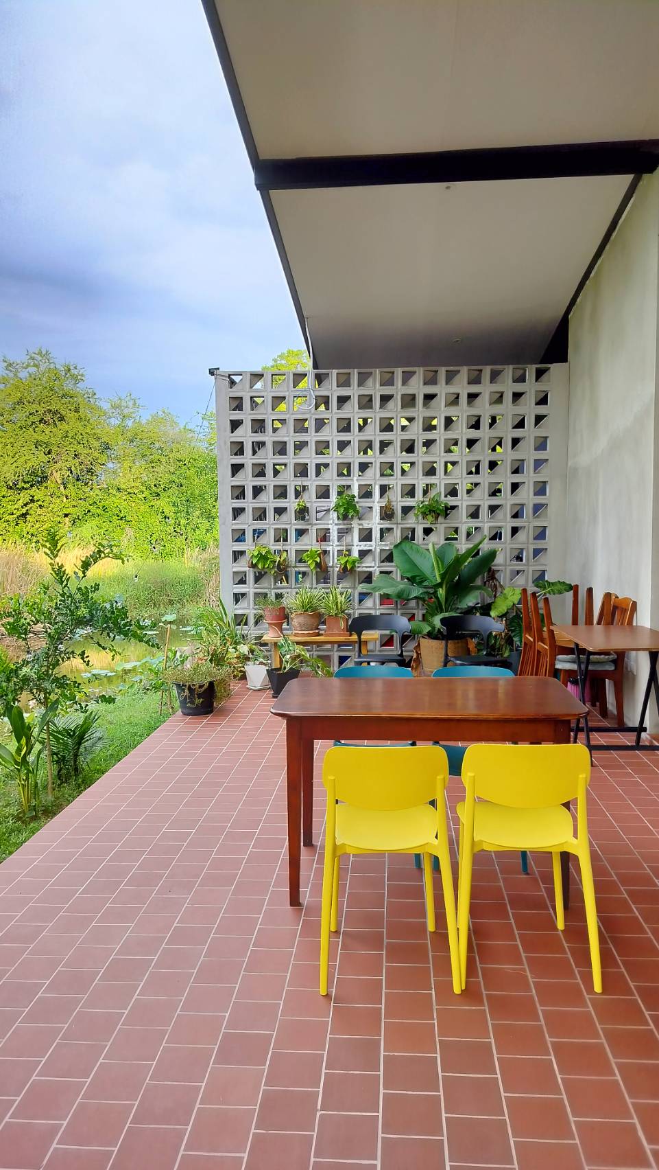 บ้านสวนในฝัน บรรยากาศเหมือนรีสอร์ท พื้นที่ 1 ไร่ เดินทางง่าย ใกล้ กทม.