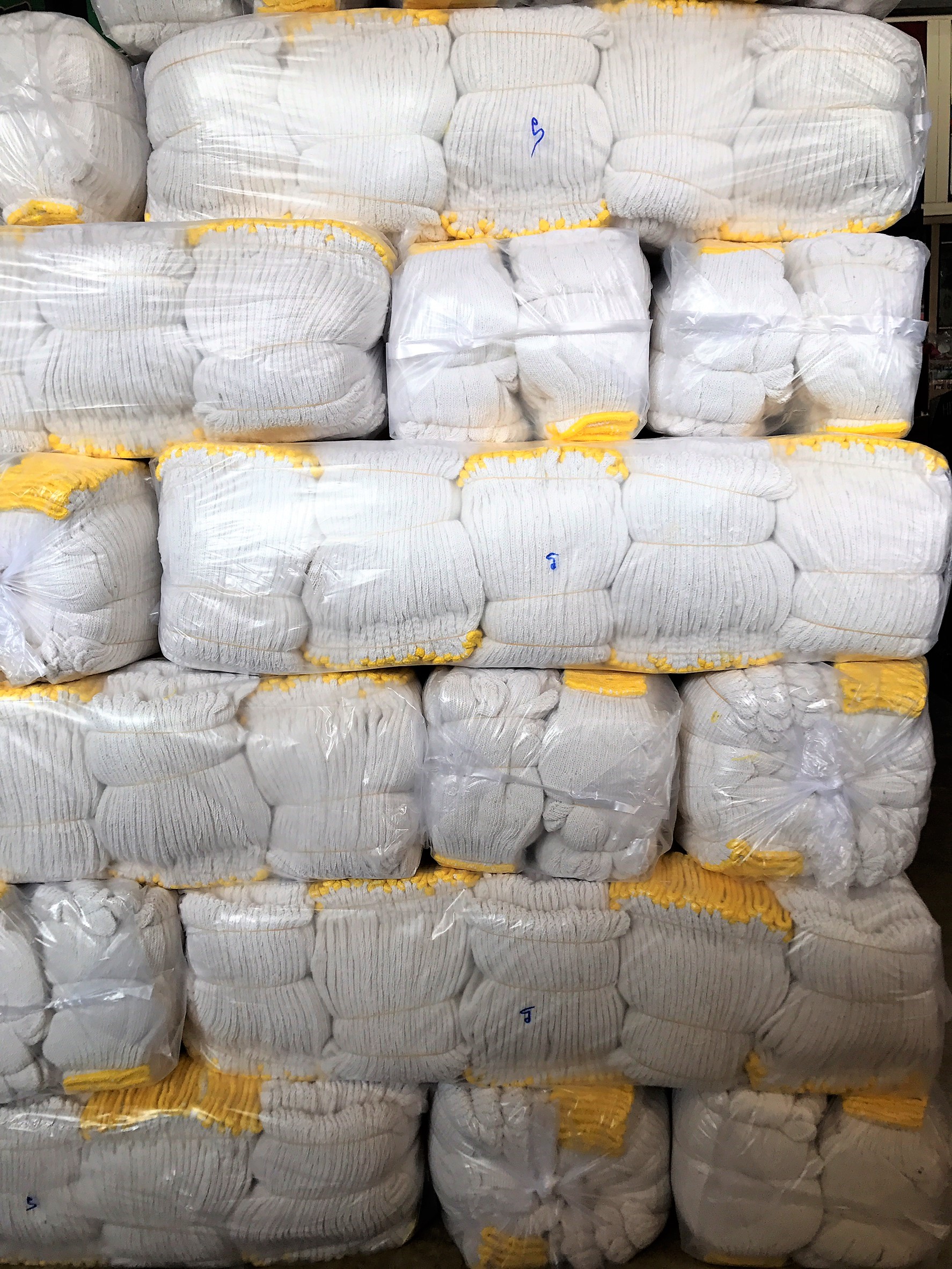 ถุงมือผ้าขอบเหลือง 6ขีด