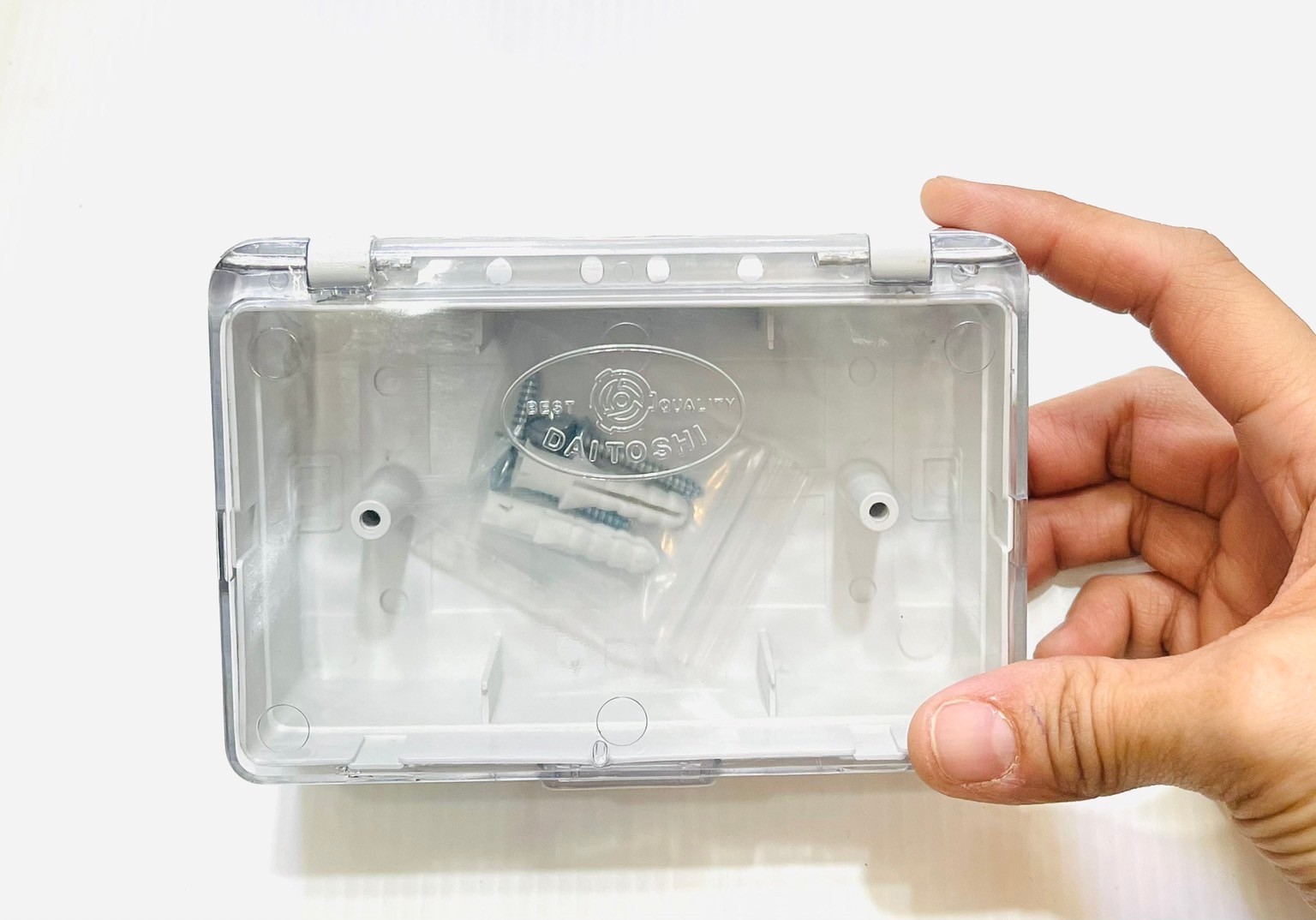 บล๊อคลอยกันน้ำ 2*4 ฝาใสเปิดข้าง คุณภาพดี ยี่ห้อ DAITOSHI