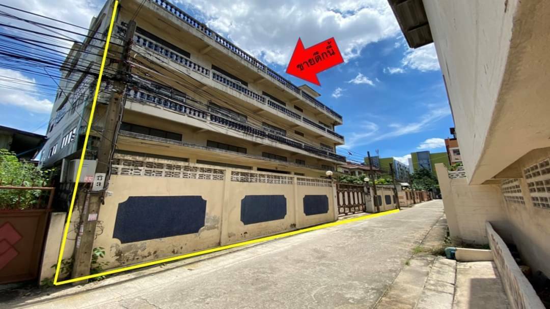 ขายตึก บางเเค เพชรเกษม 47 ขนาด 156 ตรว. 4 ชั้น ใกล้ รถไฟฟ้าMRTหลักสอง(เดอะมอลล์) ซอยเพชรเกษม 47