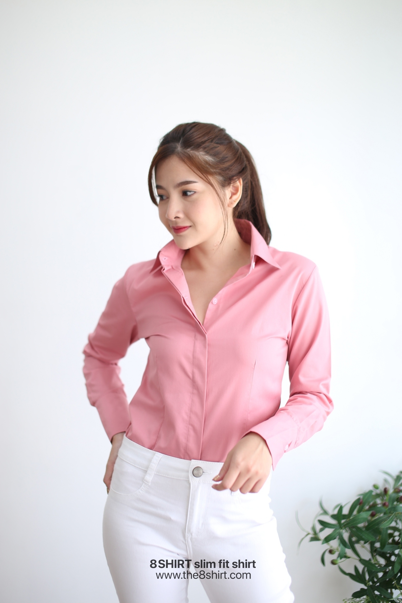 เสื้อเชิ้ตผู้หญิง ชมพูกะปิ (Solf Pink) สลิมฟิต เข้ารูป แขนยาว เสื้อเชิ้ตทำงาน เสื้อยูนิฟอร์ม แบรนด์ 8SHIRT slim fit shirt พร้อมส่ง