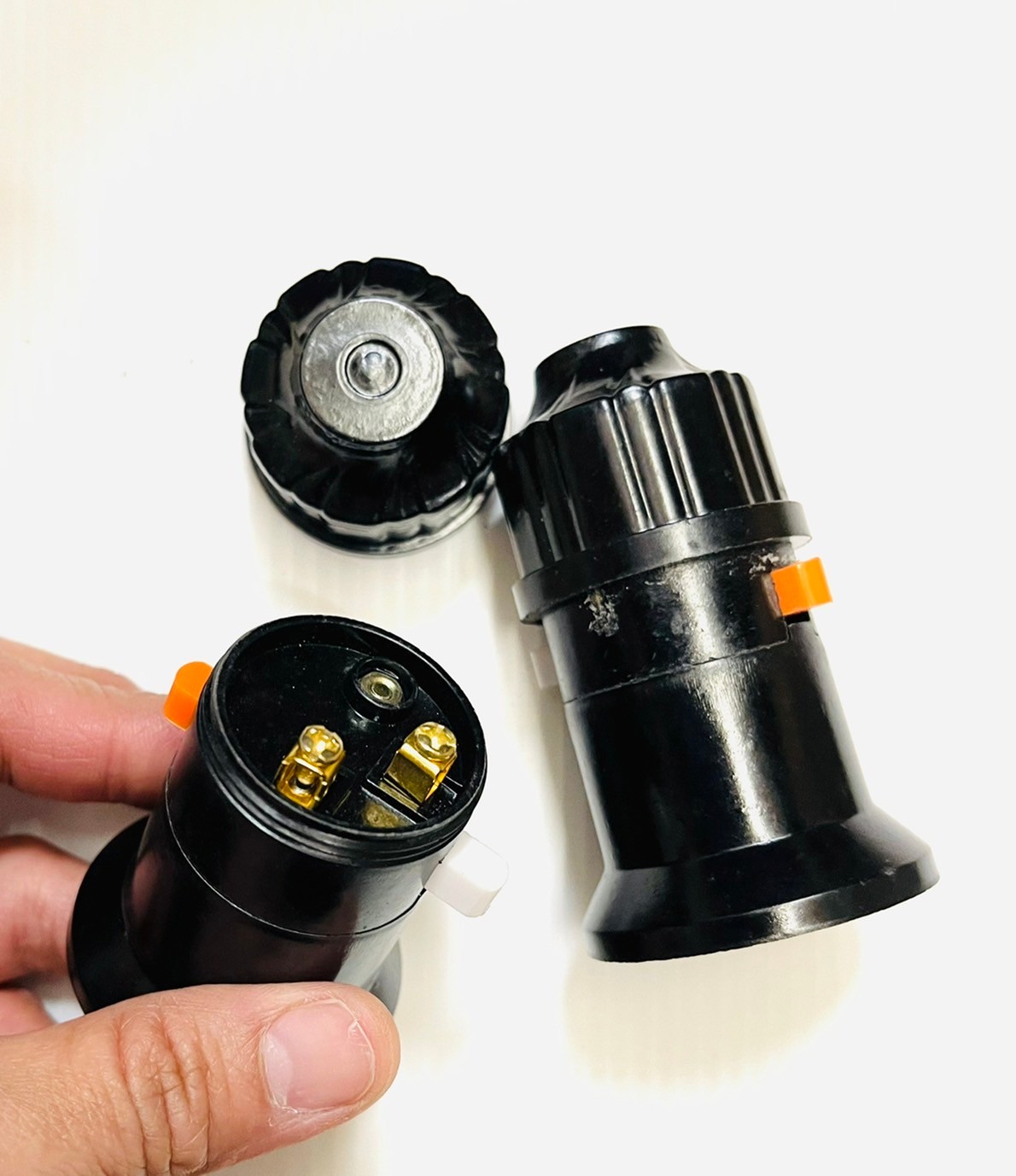 ขั้วห้อย มีสวิทช์ E27 Model : 087 6A 250V