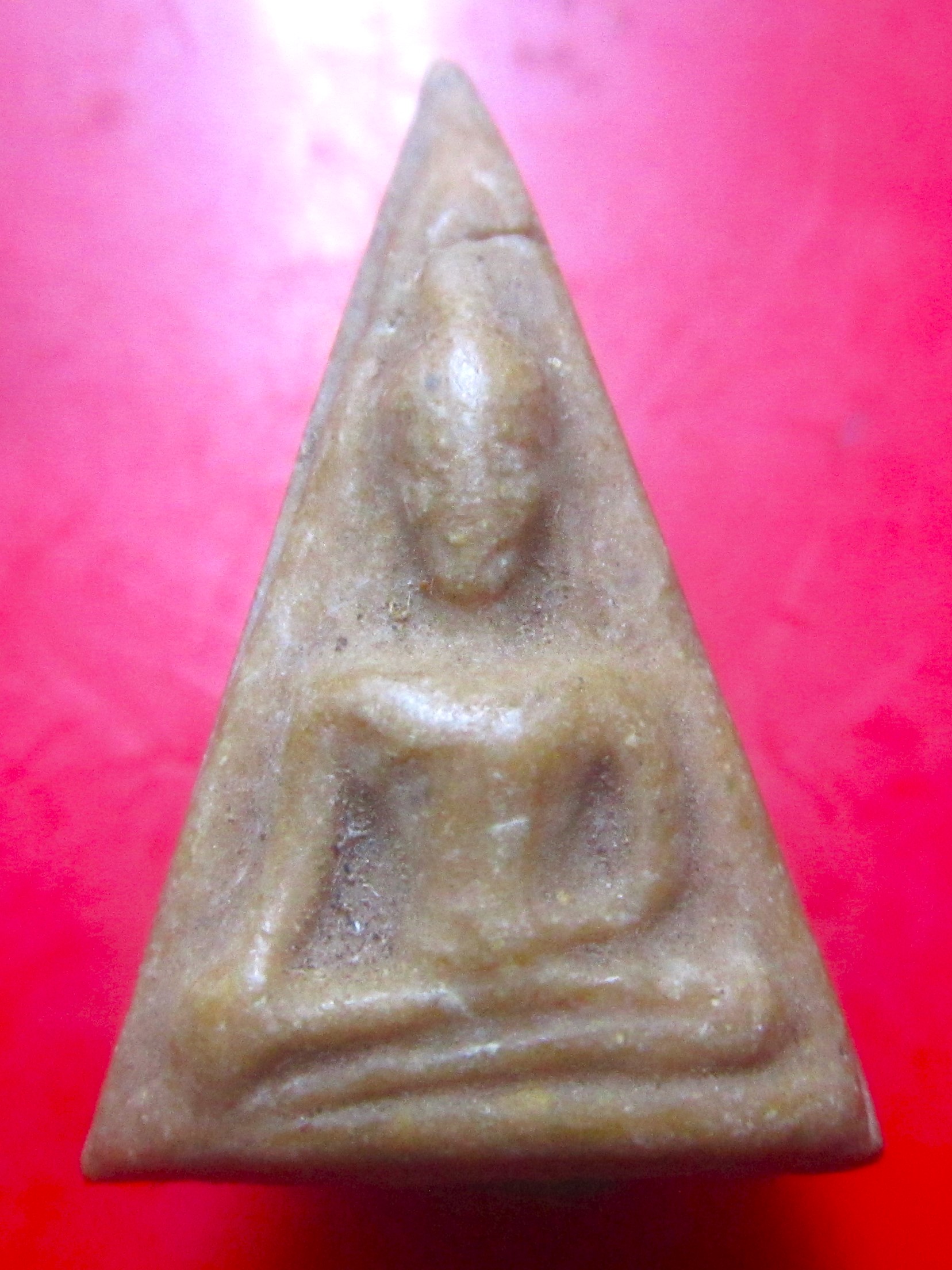 นางพญา เนื้อผงน้ำมัน หลวงพ่อภูมมี วัดหลุมข้าว จ.ลพบุรี ปี2519 องค์ที่4