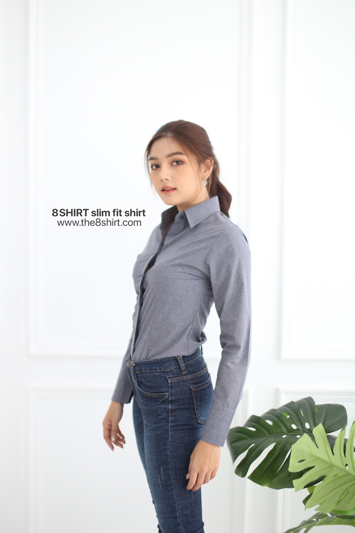 เสื้อเชิ้ตผู้หญิงสีเทาเข้ม สลิมฟิต เข้ารูป แขนยาว เสื้อเชิ้ตทำงาน เสื้อยูนิฟอร์ม แบรนด์ 8SHIRT slim fit shirt พร้อมส่ง