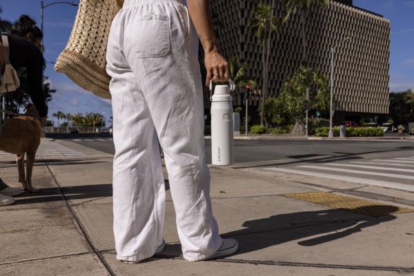 Iceflow™ Aerolight Fast Flow Water Bottle 24Oz Navy
