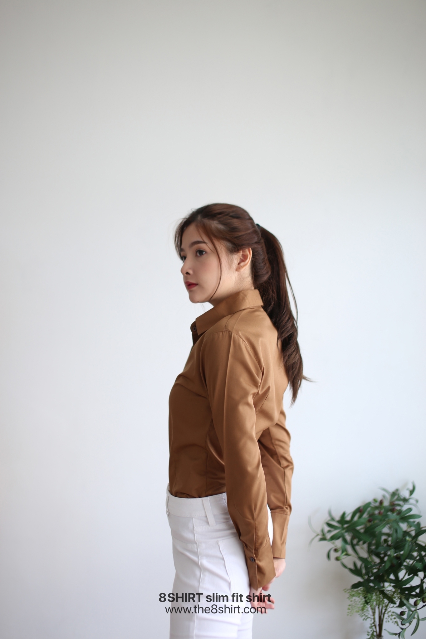 เสื้อเชิ้ตผู้หญิง สีน้ำตาลทอง (Gloden Brown) สลิมฟิต เข้ารูป แขนยาว เสื้อเชิ้ตทำงาน เสื้อยูนิฟอร์ม แบรนด์ 8SHIRT slim fit shirt พร้อมส่ง