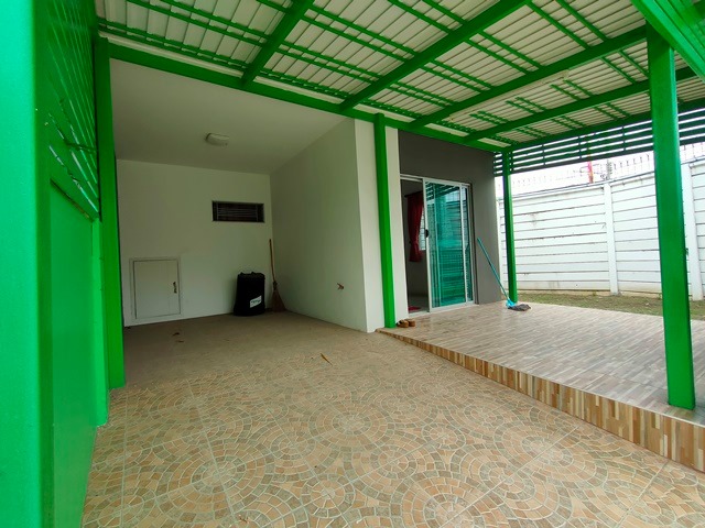 ขายทาวน์เฮ้าส์ 2 ชั้น พฤกษาวิลล์77 ติดถนน พุทธมณฑลสาย4 บ้านใหม่ ทำเลดี หลังริมใน ทิศดี ไม่ร้อน 33.3 ตารางวา