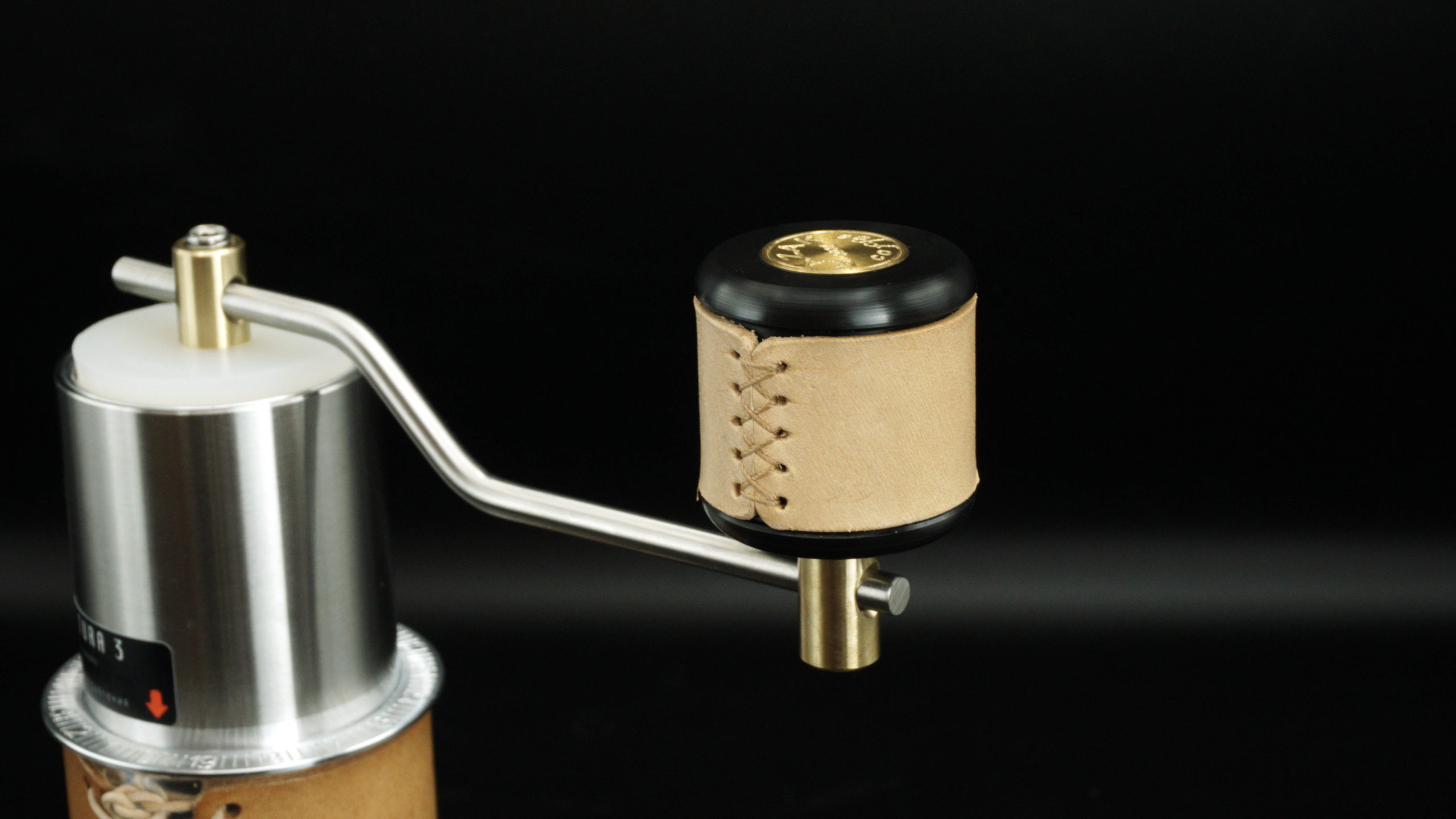 Kazak Manual coffee grinder "Tura 3" Beige