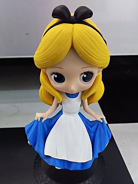 Alice - Normal Color ของแท้ JP - Q Posket Banpresto [โมเดล Disney]