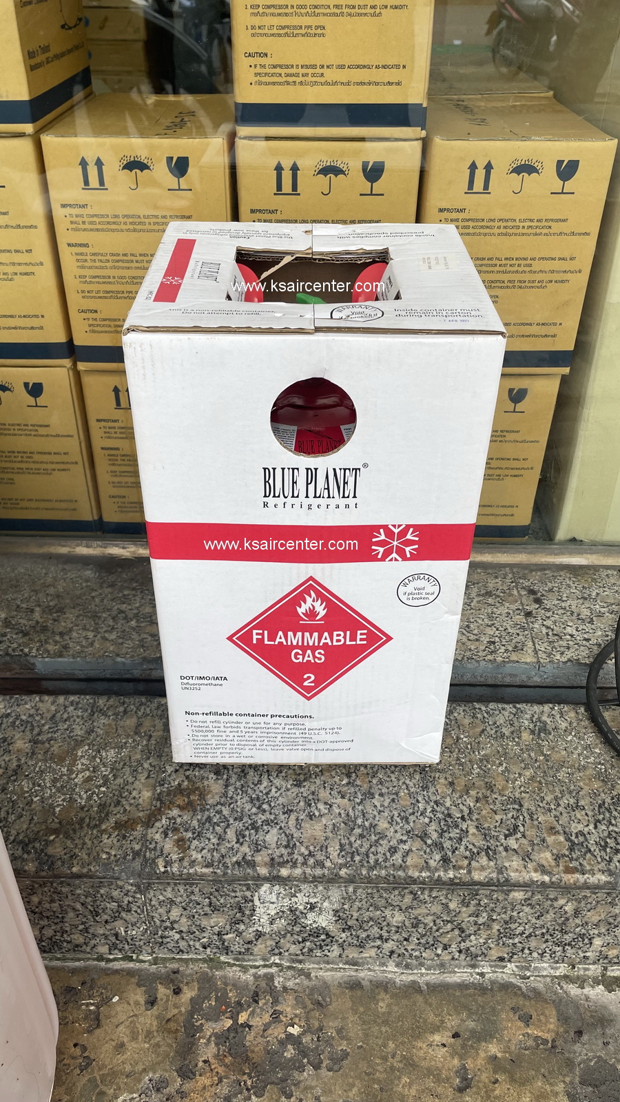 น้ำยาแอร์ R-32 BLUEPLANET ขนาด 7 กก / ถัง