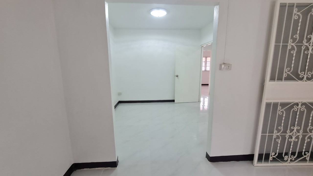 ขายหมู่บ้านพฤกษา 11 คลองหลวงเรียบคลอง3ปทุมธานี มีเงินเดือน 14,000 ผ่อนเดือนละ6,000