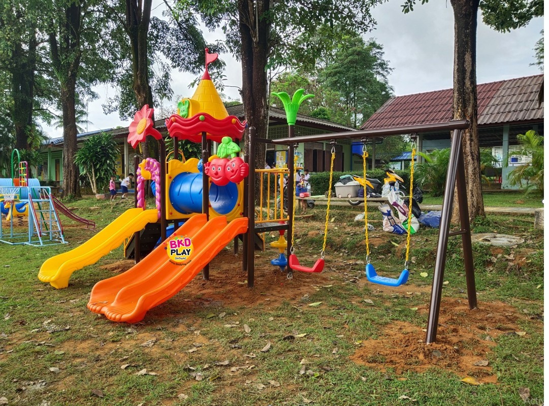 เครื่องเล่นสนามกลางแจ้ง,ชุด มหัศจรรย์ปราสาทหนูน้อย, สไลเดอร์ใหญ่,ครุภัณฑ์สนามเด็กเล่น,งบ.สพฐ,โครงการโรงเรียนประชารัฐ,
