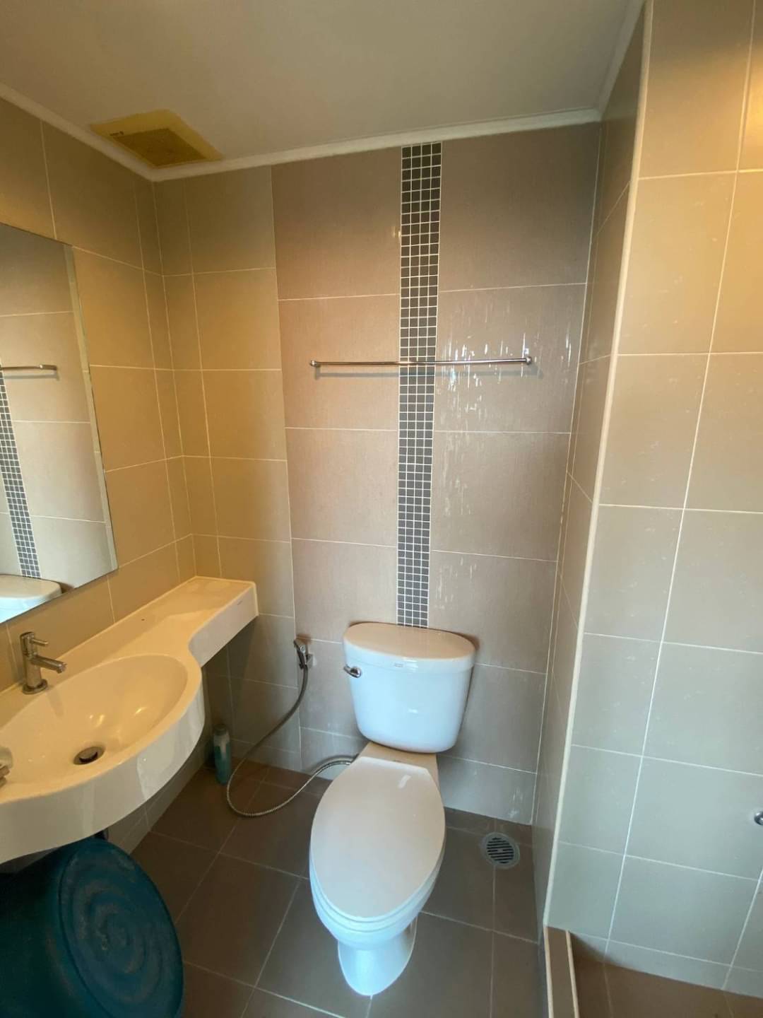 ขายคอนโด ห้องสวย ชั้น 26 เนื้อที่ 45 ตรม โครงการ : ลุมพินี วิลล์ พิบูลสงคราม-ริเวอร์วิว ราคาขาย : 2.9 ล้านบาท การเดินทาง : สะดวก ติดถนนใหญ่ พิบูลสงคราม ใกล้รถไฟฟ้า สายสีม่วง บางซื่อ-บางใหญ่ และรถไฟฟ้า สายสีแดง บางซื่อ-ตลิ่งชัน