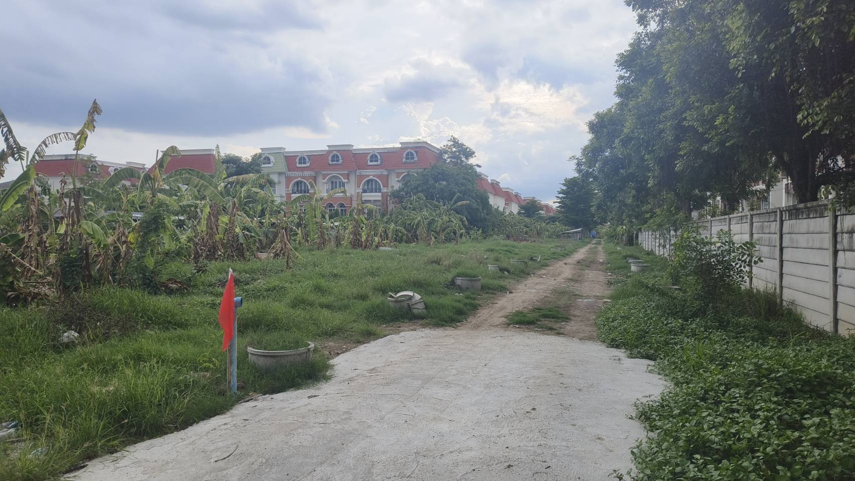 ✨ขายด่วน! ที่ดินแปลงสวย ลาดพร้าว-รามอินทรา กรุงเทพฯ ทำเลทอง ใจกลางแหล่งธุรกิจ✨