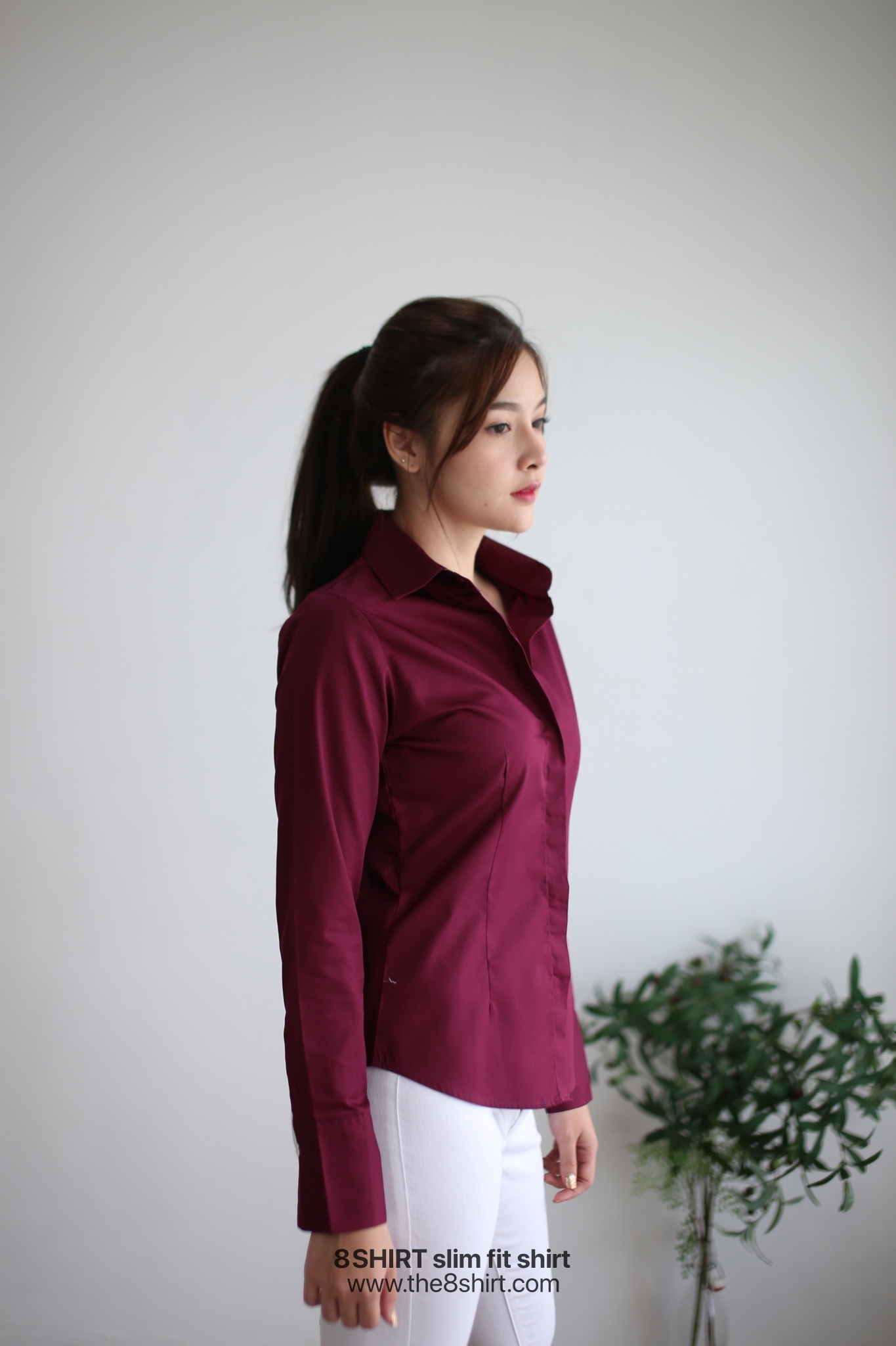 เสื้อเชิ้ตผู้หญิง สีแดงไวน์ (Red Wine) สลิมฟิต เข้ารูป แขนยาว เสื้อเชิ้ตทำงาน เสื้อยูนิฟอร์ม แบรนด์ 8SHIRT slim fit shirt พร้อมส่ง