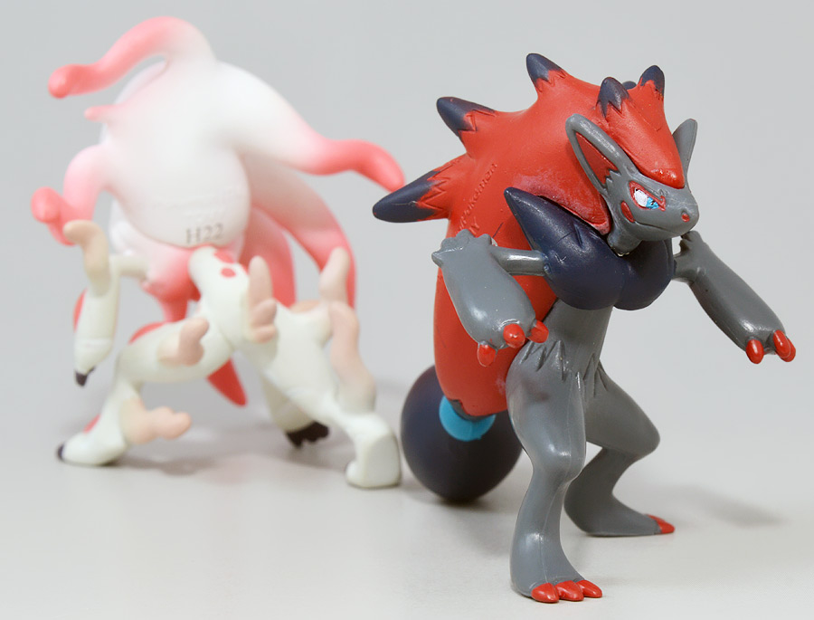 Zoroark Hisui ของแท้ JP - Monster Collection Takara Tomy [โมเดลโปเกมอน]
