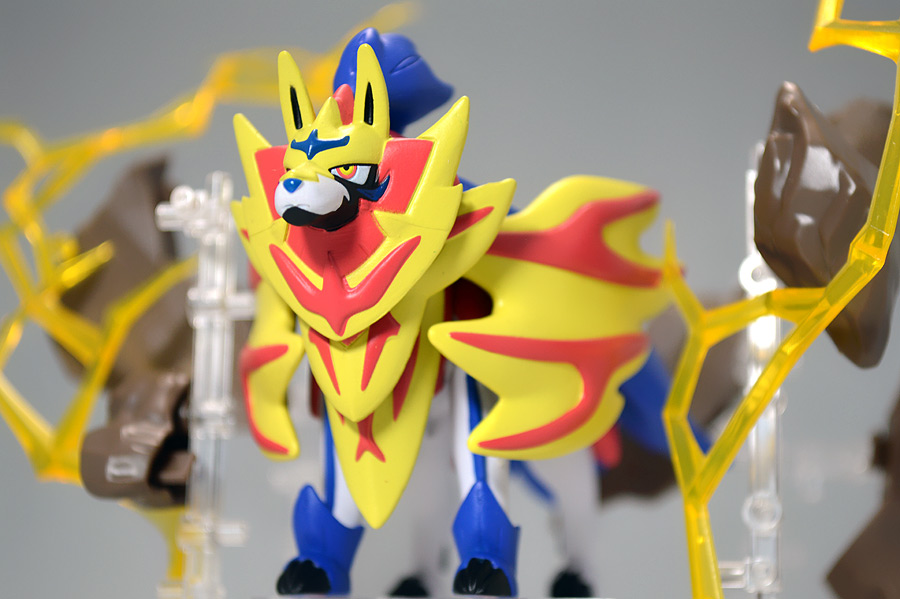 Zamazenta ของแท้ JP - Monster Collection Takara Tomy [โมเดลโปเกมอน]