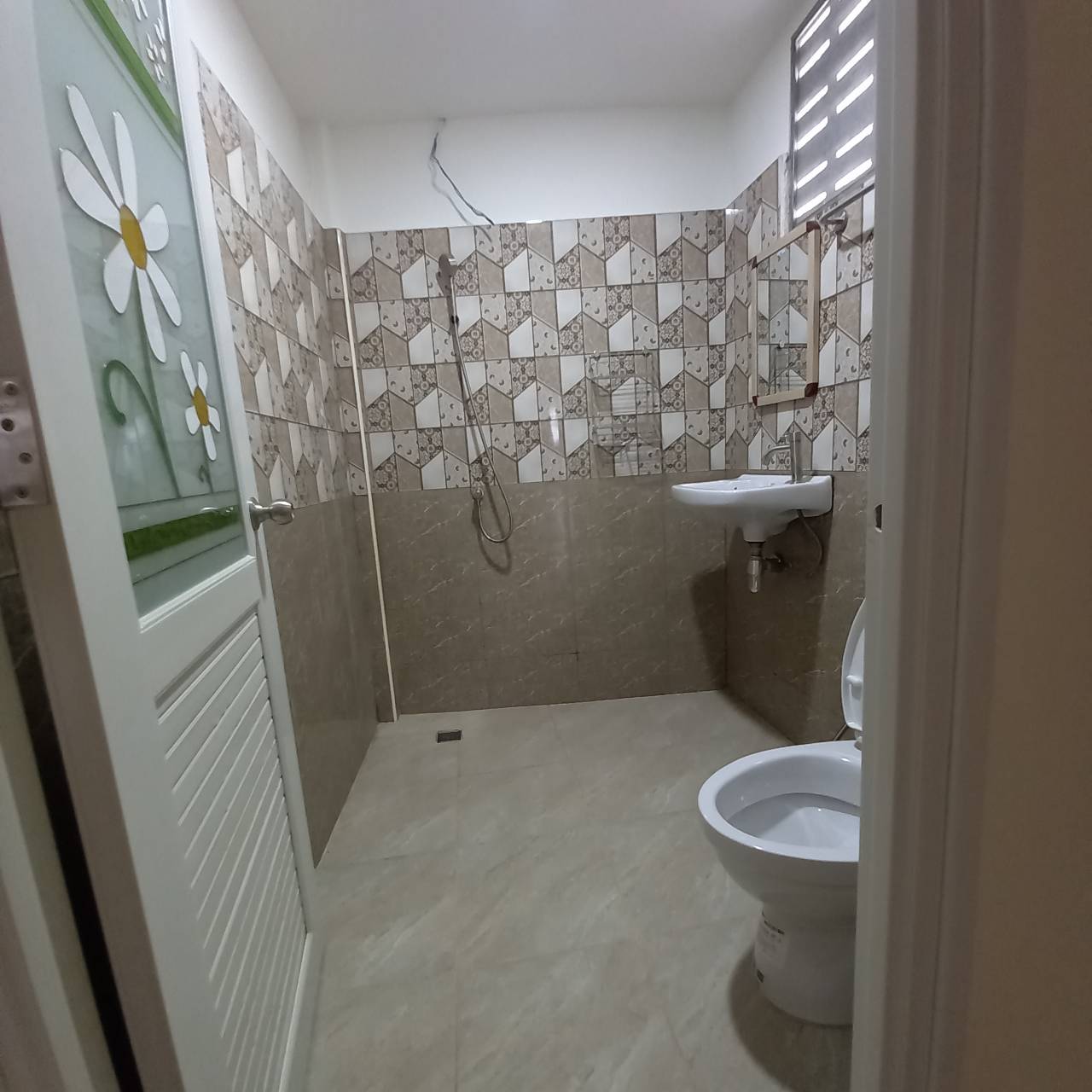 เช่าแล้ว* เช่าบ้าน ใกล้BTS/MRT บางหว้าเพียง 3นาที หมู่บ้านบางไผ่ทองนิเวศน์ -ทาวน์เฮ้าส์ 2ชั้น -เนื้อที่ 21ตร.ว.