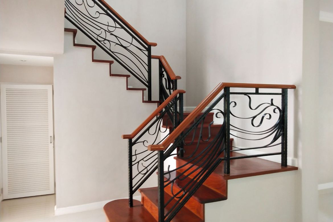 บ้านเดี่ยว เดอะ พาลาซโซ่ ราษฎร์บูรณะ 27mb THE PALAZZO RATBURANA 2 ชั้น เนื้อที่ : 102.6 พื้นที่ใช้สอย : 320 ห้องนอน : 3