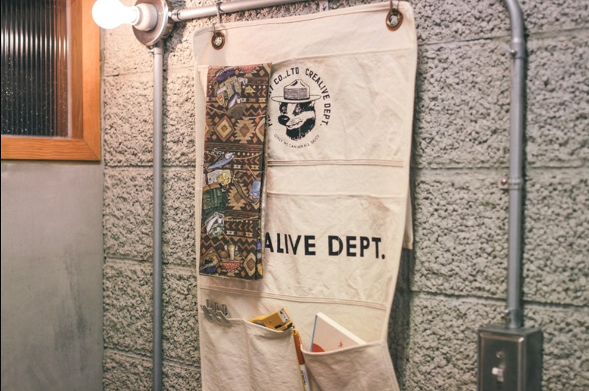 Mix Badger Canvas Wall Storage White