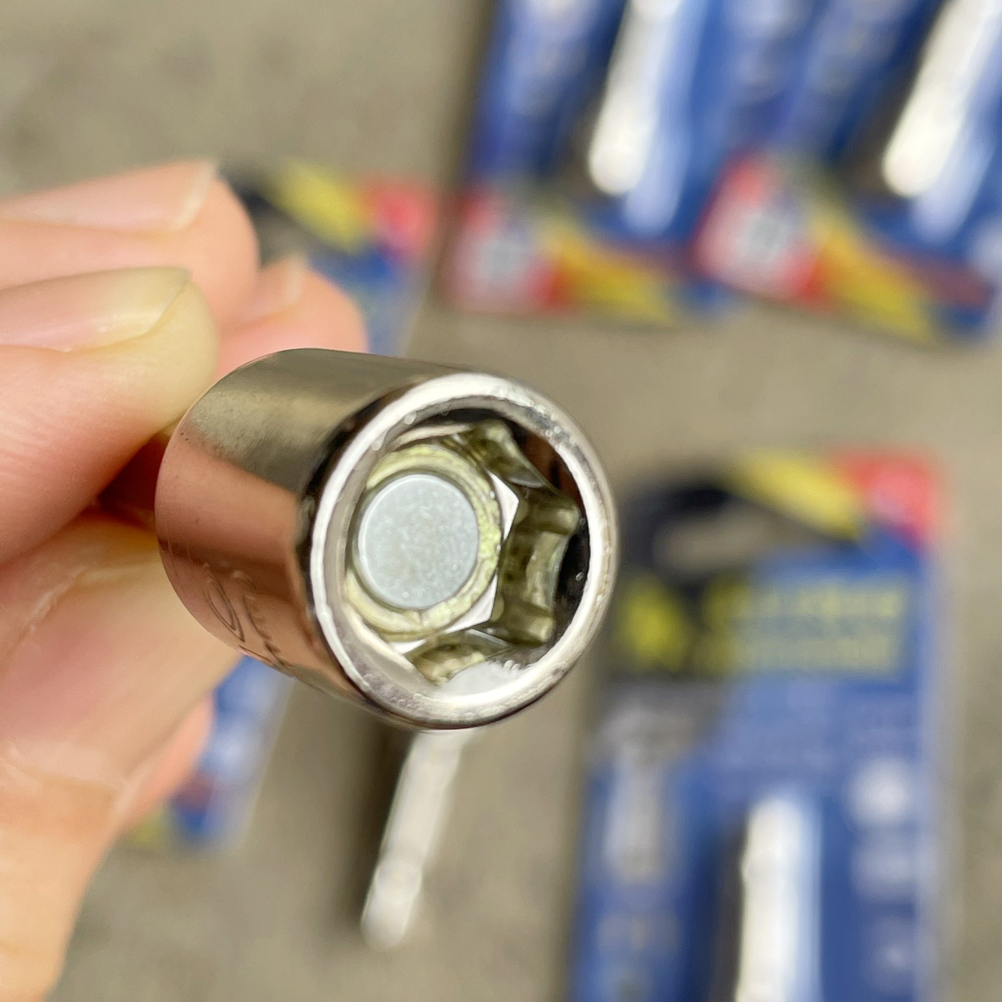 ลูกบล็อกแม่เหล็ก 6 เหลี่ยม 8x48MM SUMO (5/16)