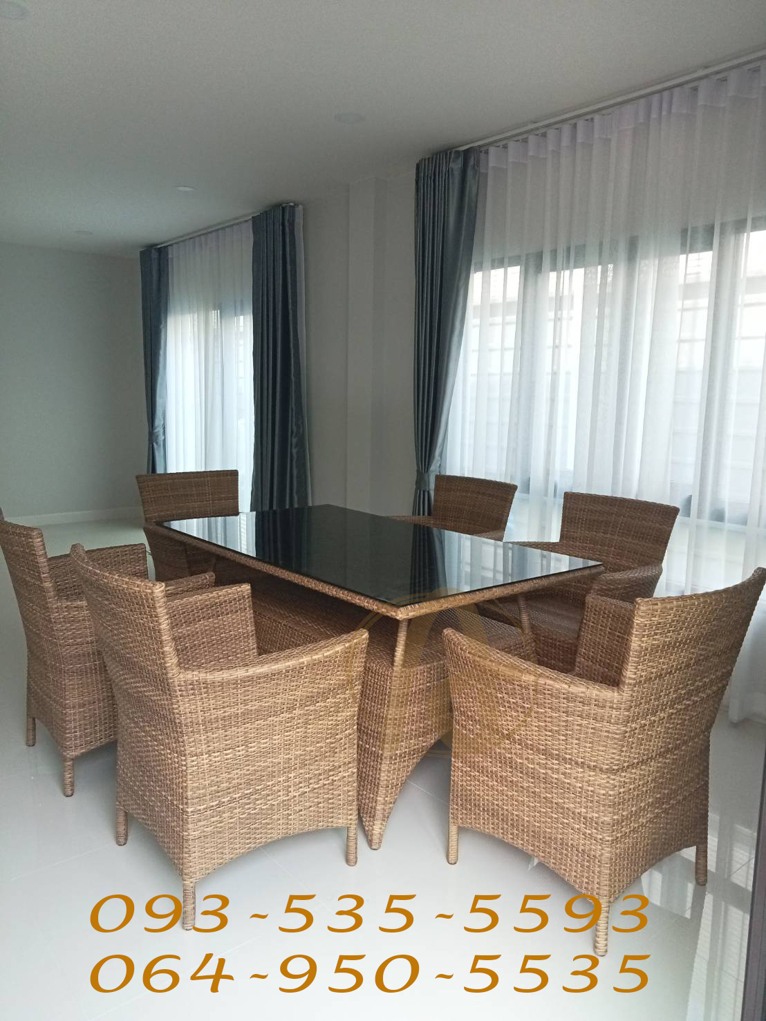 ชุดโต๊ะอาหารหวายเทียม 6ที่นั่ง สานด้วยเส้นหวายเทียมสีธรรมชาติคล้ายผิวเปลือกไม้ เส้นหวายเทียมนำเข้าจากอินโดนีเซีย ทนทานยืดหยุ่นสูง ดูแลรักษาง่าย ไม่กลัวแดด ฝน คุณภาพส่งออก