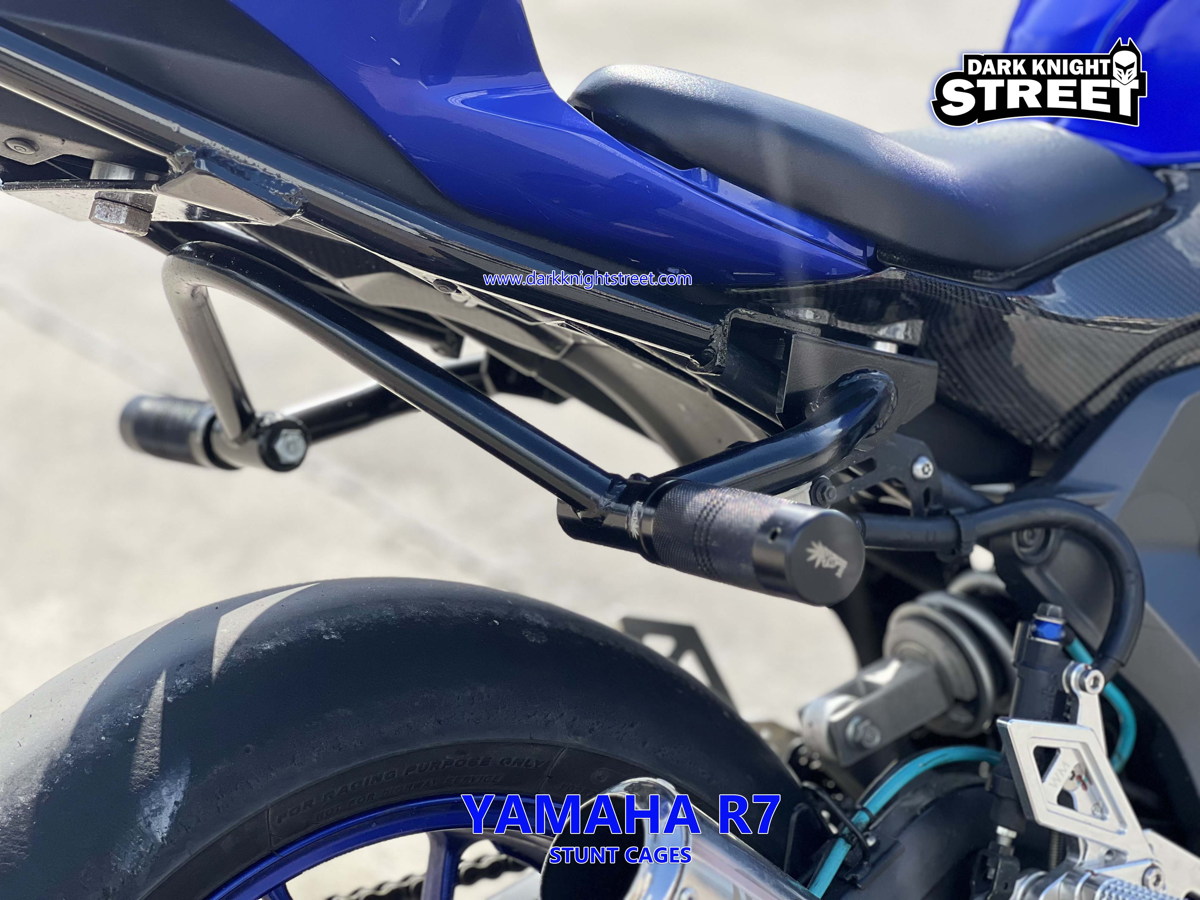 Yamaha R7 - Subcage foot pegs