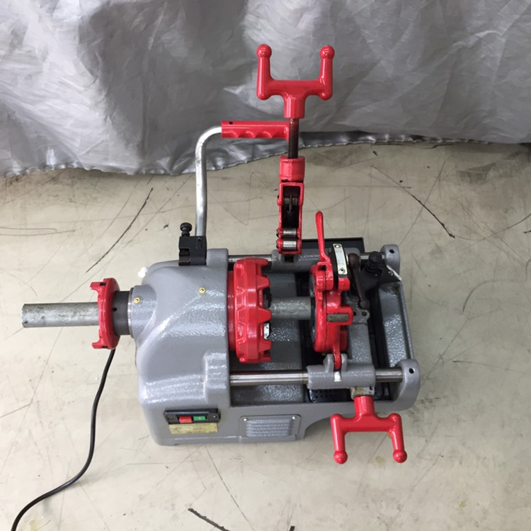 เครื่องต๊าปเกลียวท่อใช้ไฟฟ้า "BRAVO" ต๊าปตั้งแต่ 1/2"-1" หัวธรรมดา Manual head electric threading machine