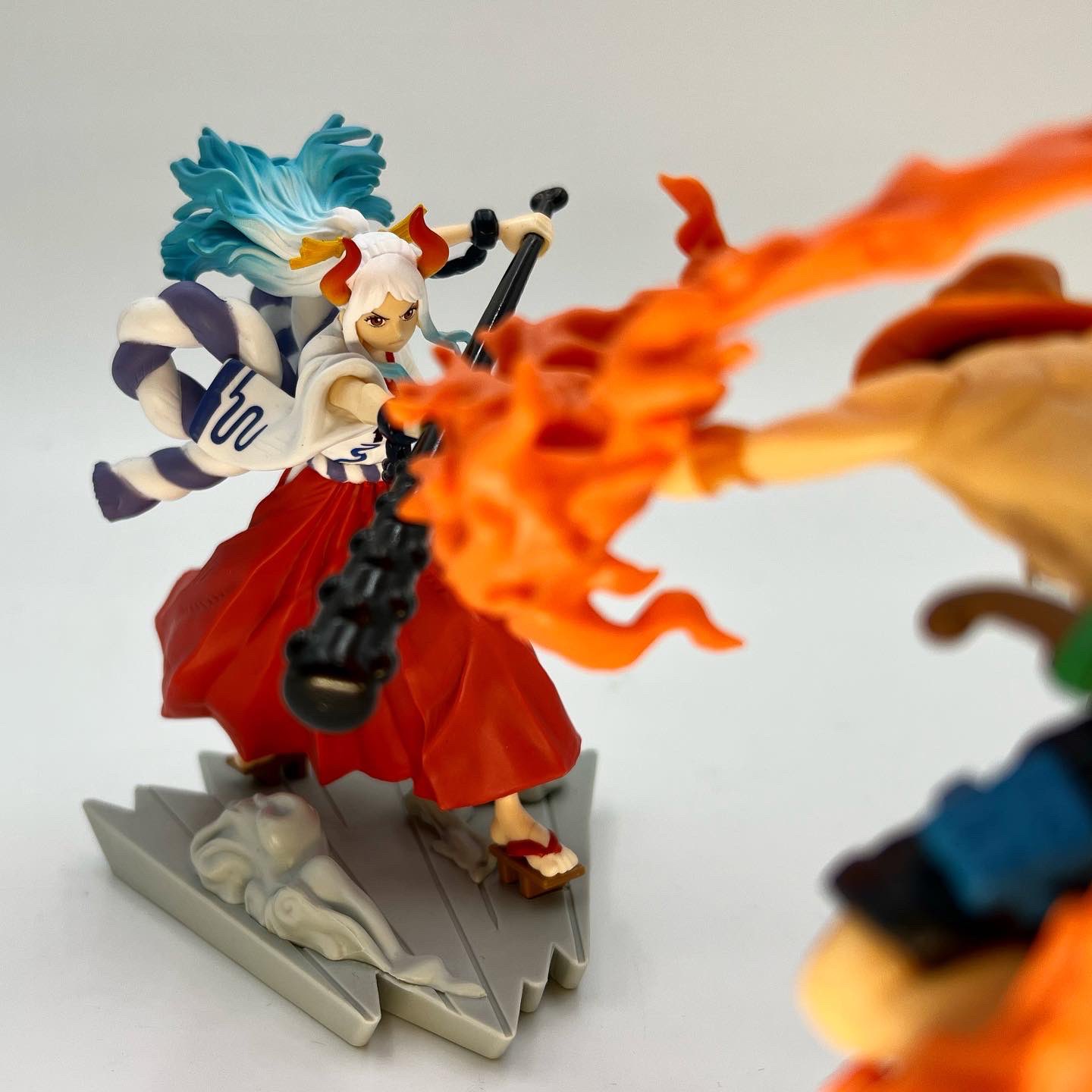 Yamato VS Ace ของแท้ JP แมวทอง - Senkouzekkei Banpresto [โมเดลวันพีช] (2 ตัว)