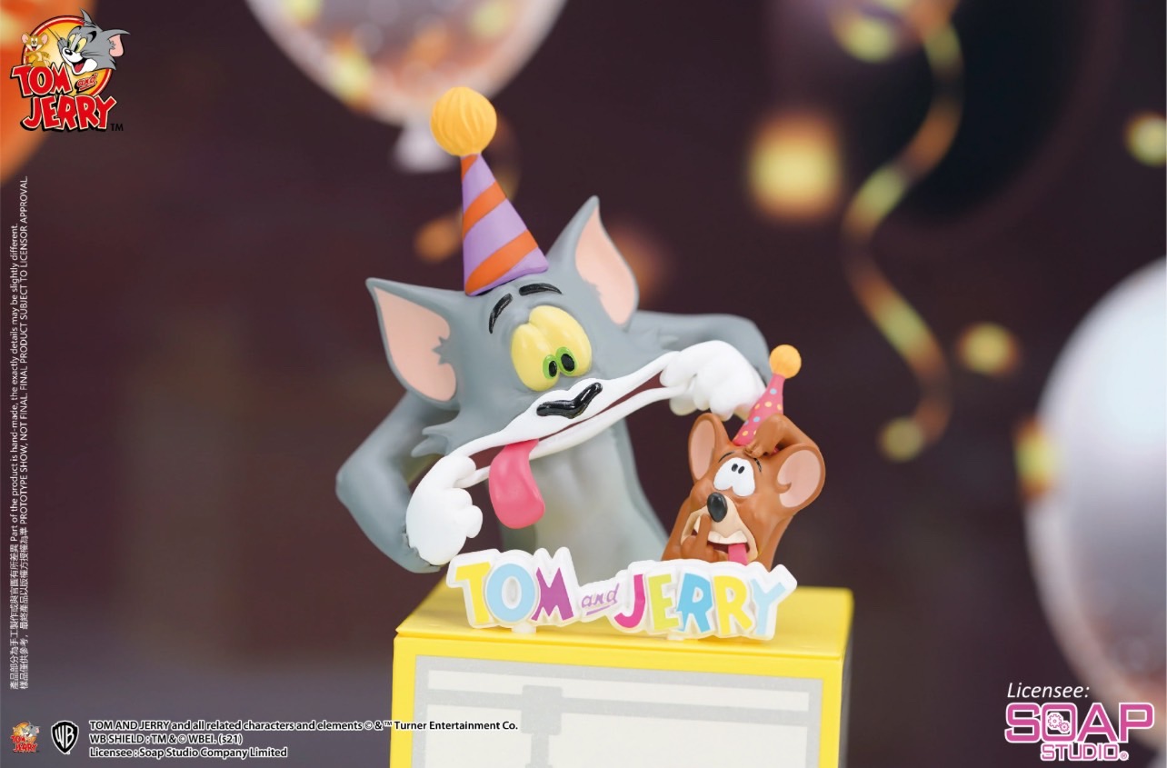 Tom and Jerry Party Surprise Figure Statue