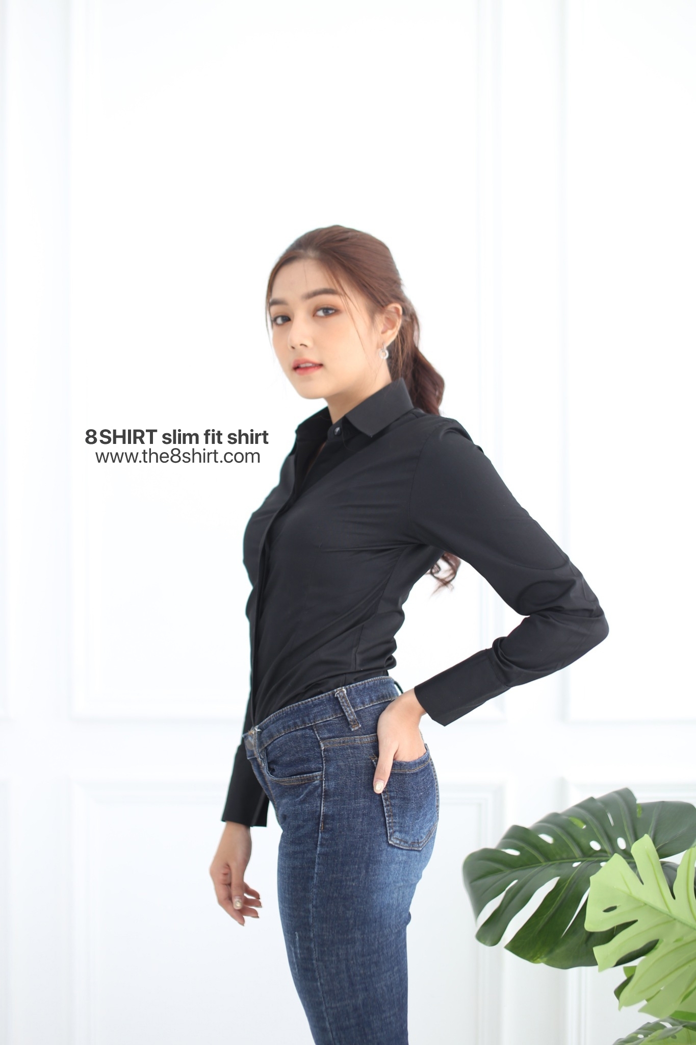 เสื้อเชิ้ตผู้หญิงสีดำ สลิมฟิต เข้ารูป แขนยาว เสื้อเชิ้ตทำงาน เสื้อยูนิฟอร์ม แบรนด์ 8SHIRT slim fit shirt พร้อมส่ง