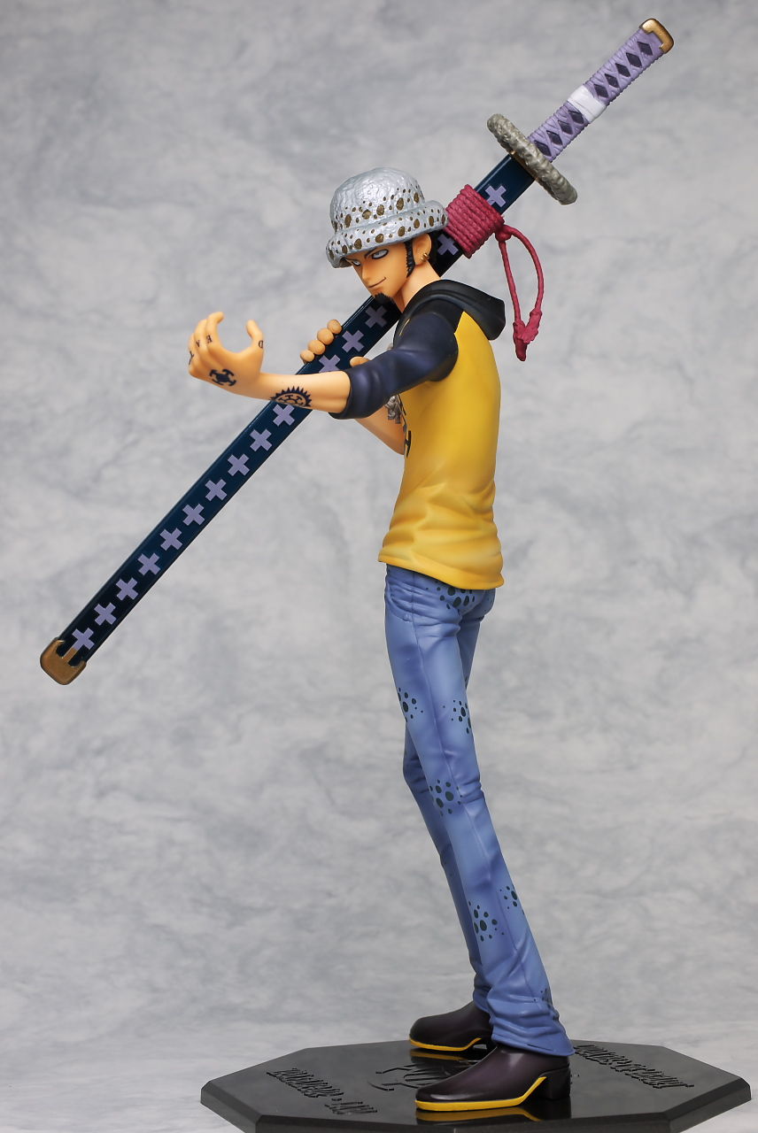 Law ของแท้ JP แมวทอง - POP Deluxe Megahouse [โมเดลวันพีช]