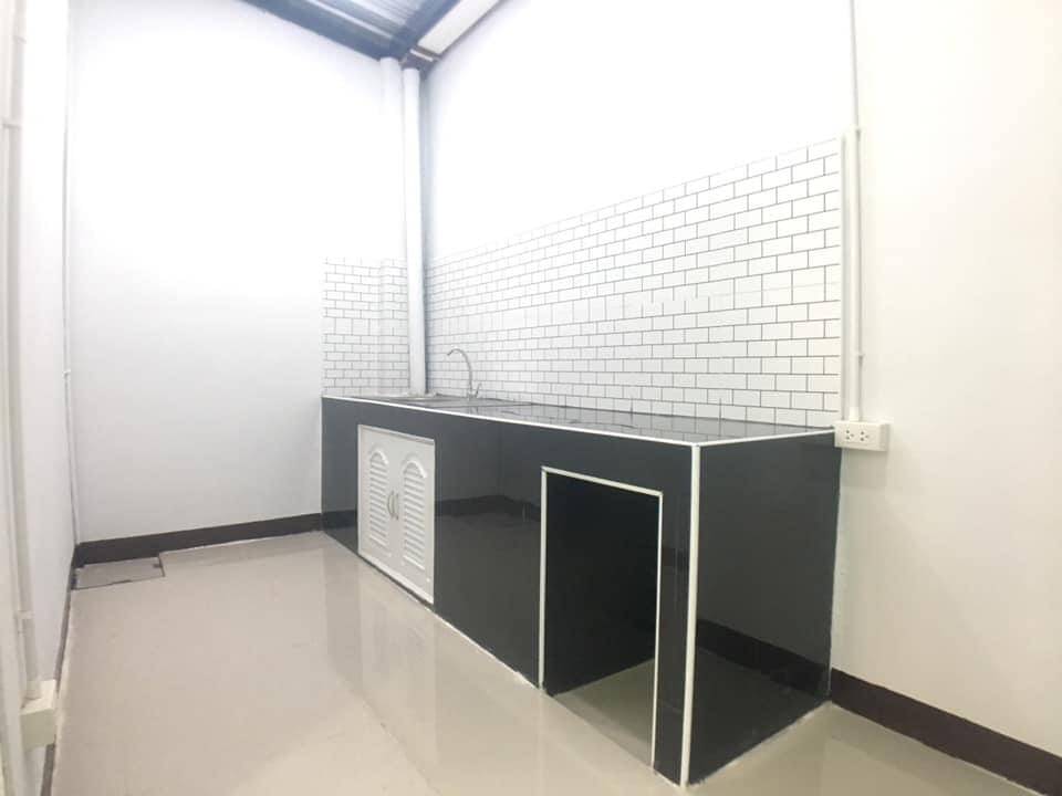 ทาวน์เฮ้าส์16ตรว.สวย รีโนเวทใหม่ พร้อมเข้าอยู่ อาคาร 2ชั้น ขนาด 16ตรว. ซอยเพชรเกษม62/4 ติดสถานีรถไฟฟ้าตลาดบางแค