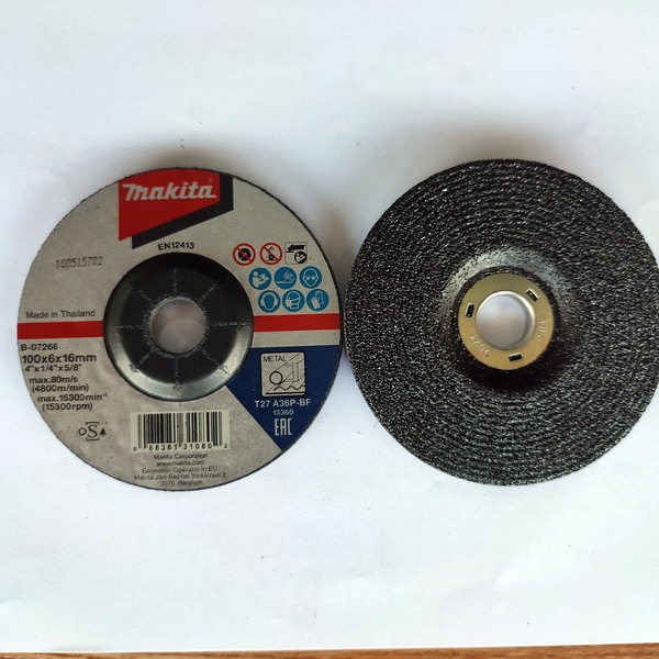 แผ่นเจียร์ MAKITA 4x6 (25/PK) A36P กล่องละ 580บาท