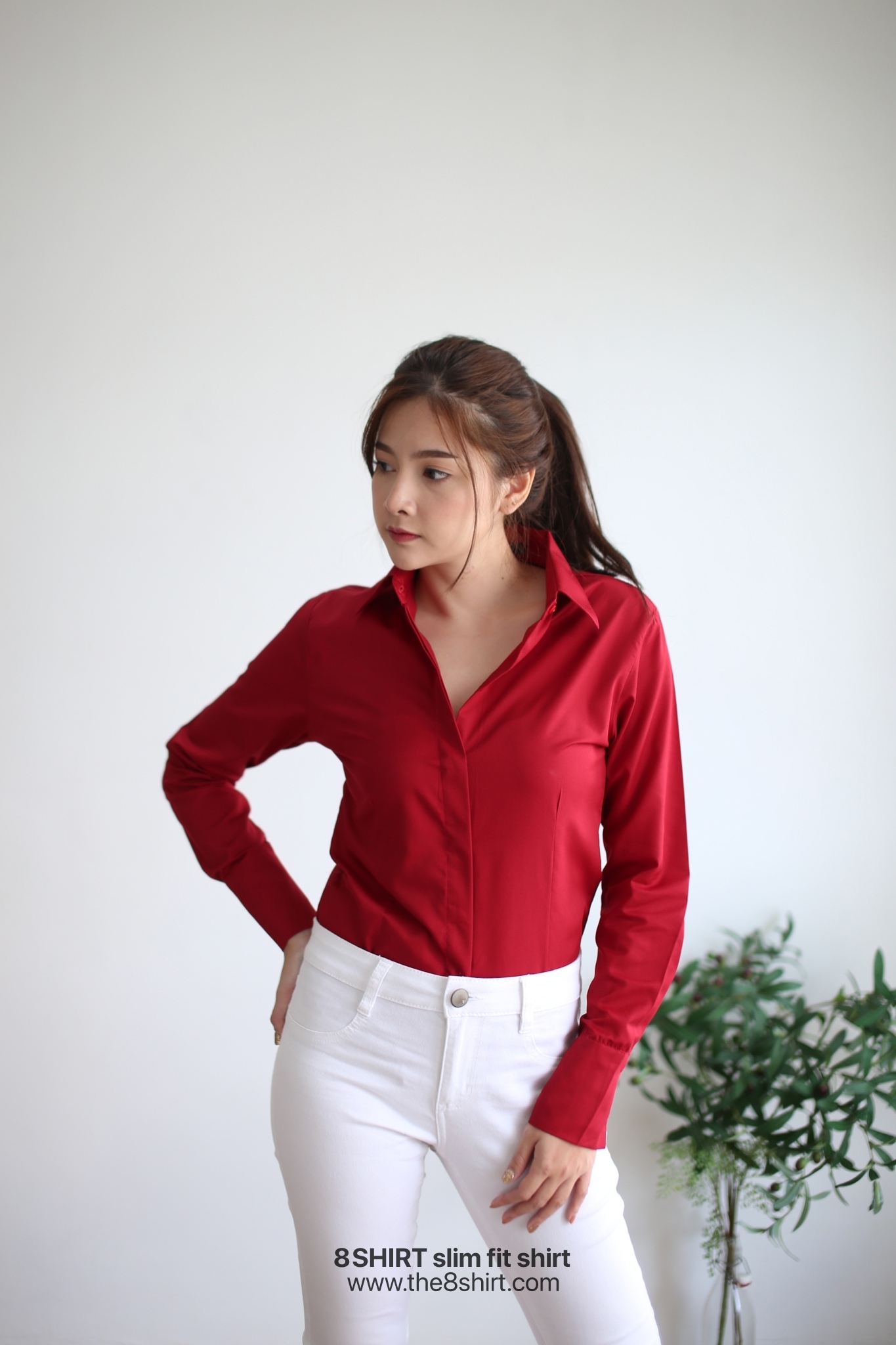 เสื้อเชิ้ตผู้หญิง แดงเลือดนก (Maroon Red) สลิมฟิต เข้ารูป แขนยาว เสื้อเชิ้ตทำงาน เสื้อยูนิฟอร์ม แบรนด์ 8SHIRT slim fit shirt พร้อมส่ง