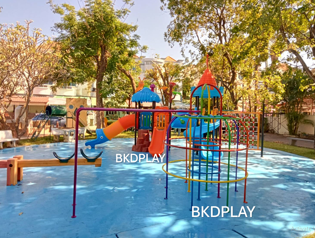 โดมกลมมีบาร์ไต่, เครื่องเล่นสนามกลางแจ้ง , เครื่องเล่นสนามแบบเหล็ก,ชิงช้า,สไลเดอร์,โยกเยกเหล็ก, ม้าหมุน, OutdoorPlayground, ราคาโรงงาน ขนาด 130x250x130 ซม