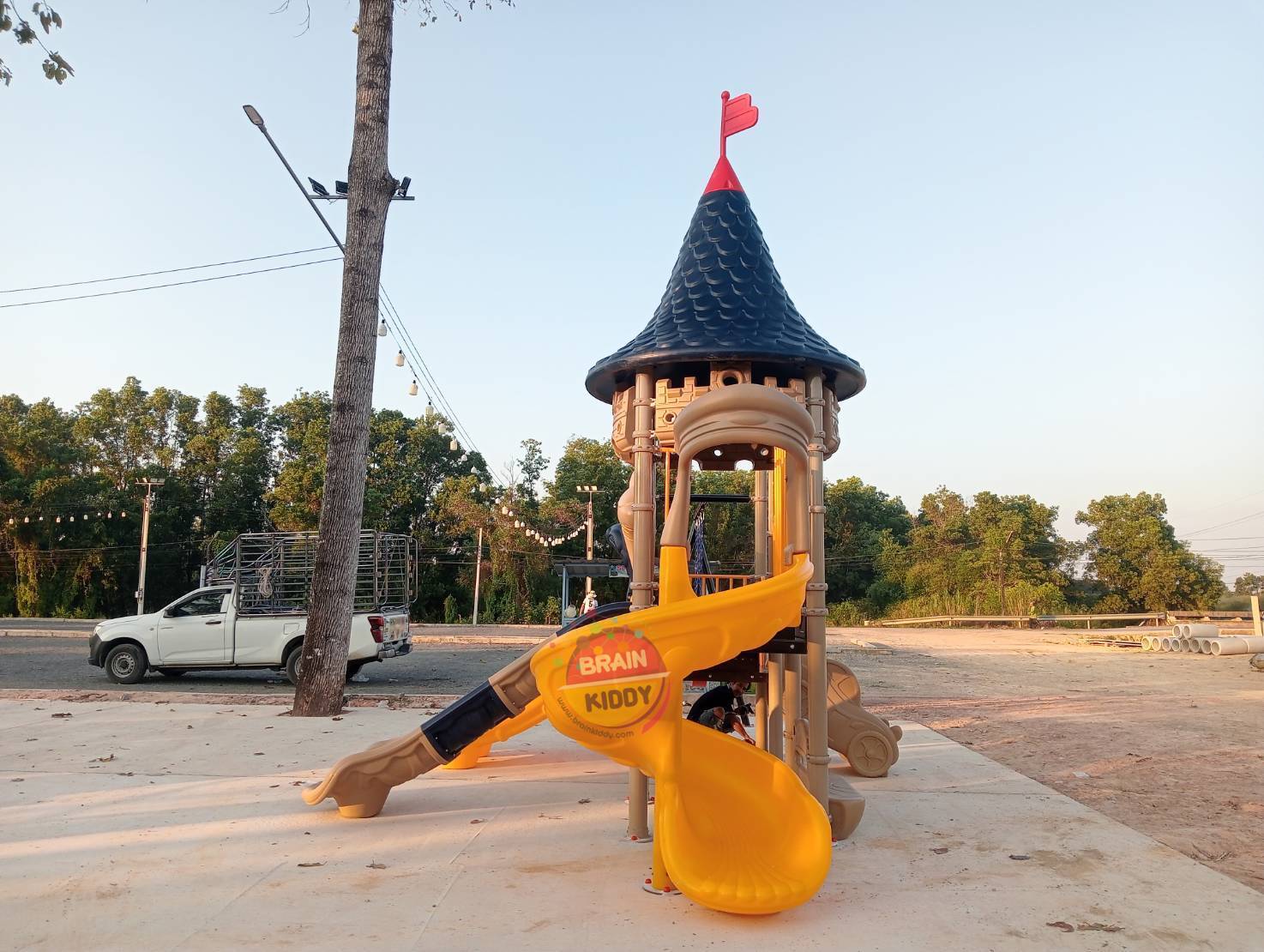 เครื่องเล่นสนาม, ชุดปราสาทสองสไลด์+ชิงช้า กระดานลื่น, ของเล่น,ครุภัณฑ์สนามเด็กเล่น, สพฐ,โครงการโรงเรียนประชารัฐ playground,สไลเดอร์,ของเล่นเสริมพัฒนาการ,เครื่องเล่นสนาม, สนามเด็กเล่น