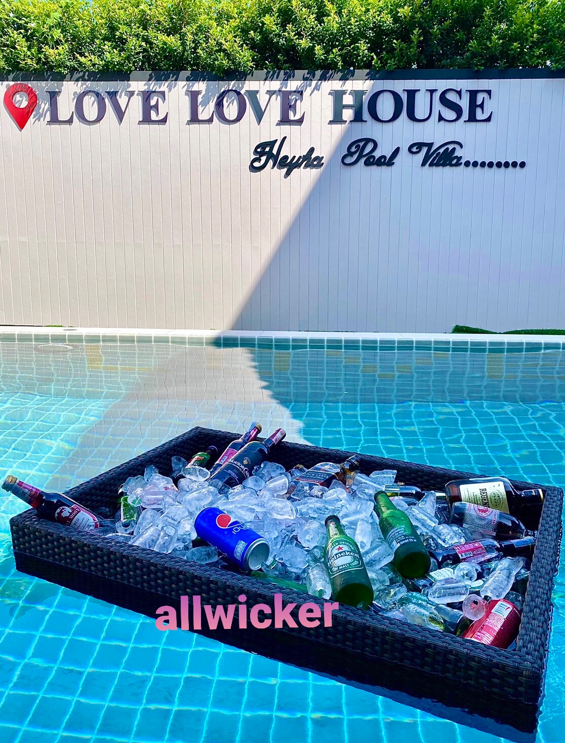 ถาดลอยน้ำหวายเทียม ทรงกลม 80ซม. สูง14ซม.หวายเทียม สำหรับใส่สำรับอาหาร หรือเครื่องดื่มเสริฟริมสระ หรือลอยในสระน้ำได้