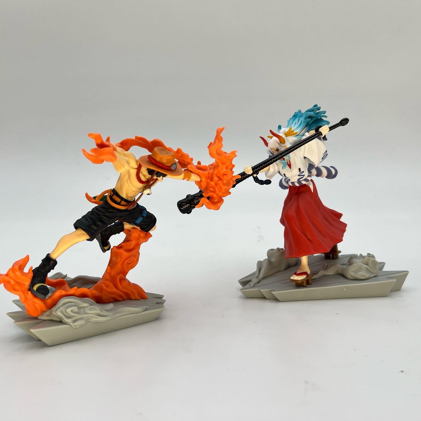 Yamato VS Ace ของแท้ JP แมวทอง - Senkouzekkei Banpresto [โมเดลวันพีช] (2 ตัว)