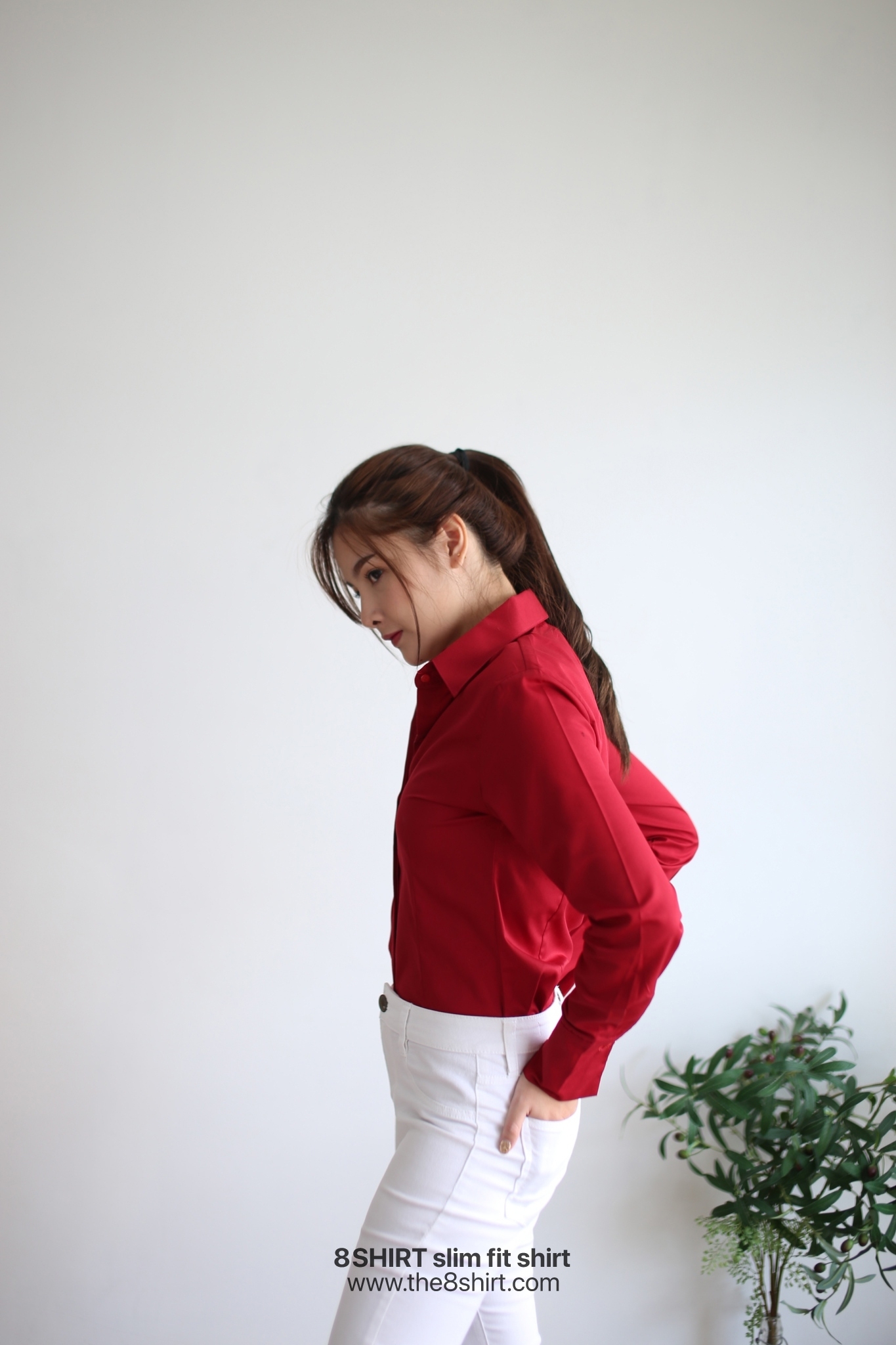 เสื้อเชิ้ตผู้หญิง แดงเลือดนก (Maroon Red) สลิมฟิต เข้ารูป แขนยาว เสื้อเชิ้ตทำงาน เสื้อยูนิฟอร์ม แบรนด์ 8SHIRT slim fit shirt พร้อมส่ง