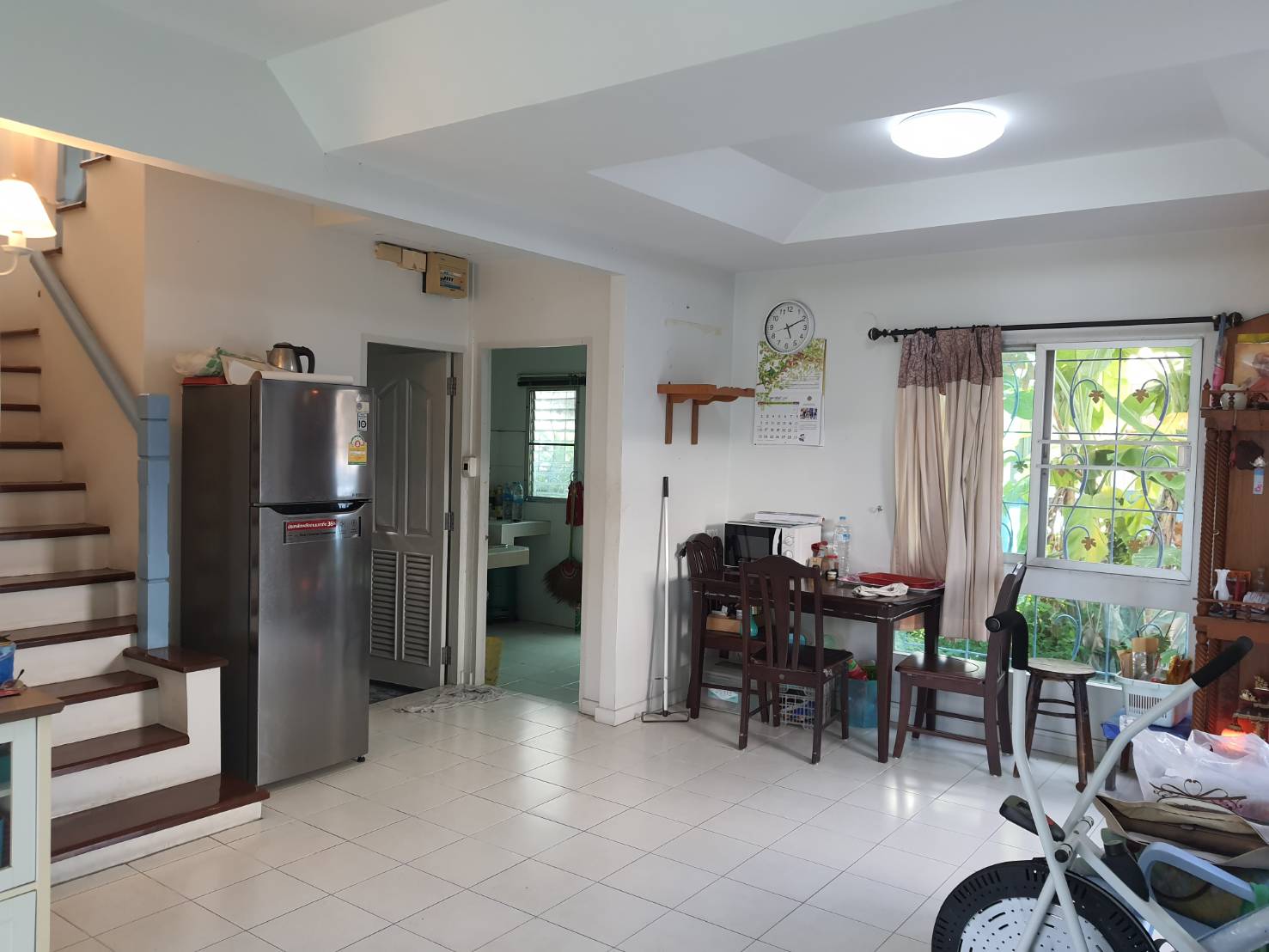 ขายบ้านเดี่ยว 2 ชั้น ม.พฤกษ์ลดา-พุทธสาคร (สาย4 ตัดใหม่) เจ้าของโครงการ : แลนด์แอนด์เฮ้าส์ - เนื้อที่ 56 ตร.ว. - พื้นที่ใช้สอย 145 ตร.ม. - ขนาด 3 ห้องนอน 2 ห้องน้ำ