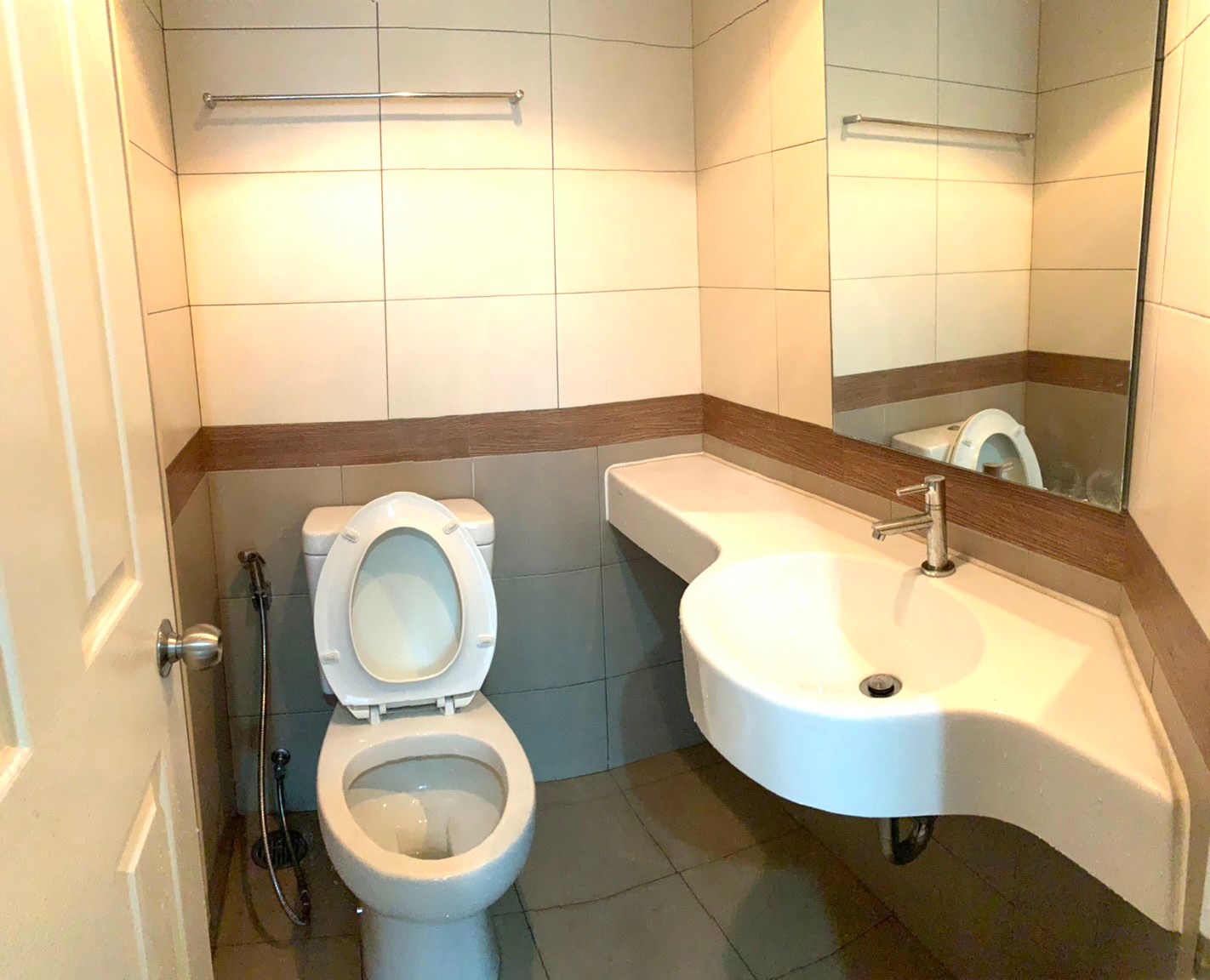 ขายคอนโดลุมพินี พาร์ค ปิ่นเกล้า Condo Lumpini Park Pinklao 28.63 ตรม. ชั้น 12 เยื้องเซ็นทรัลปิ่นเกล้า ใช้งานน้อย สภาพใหม่ ราคาถูกที่สุดในโครงการ