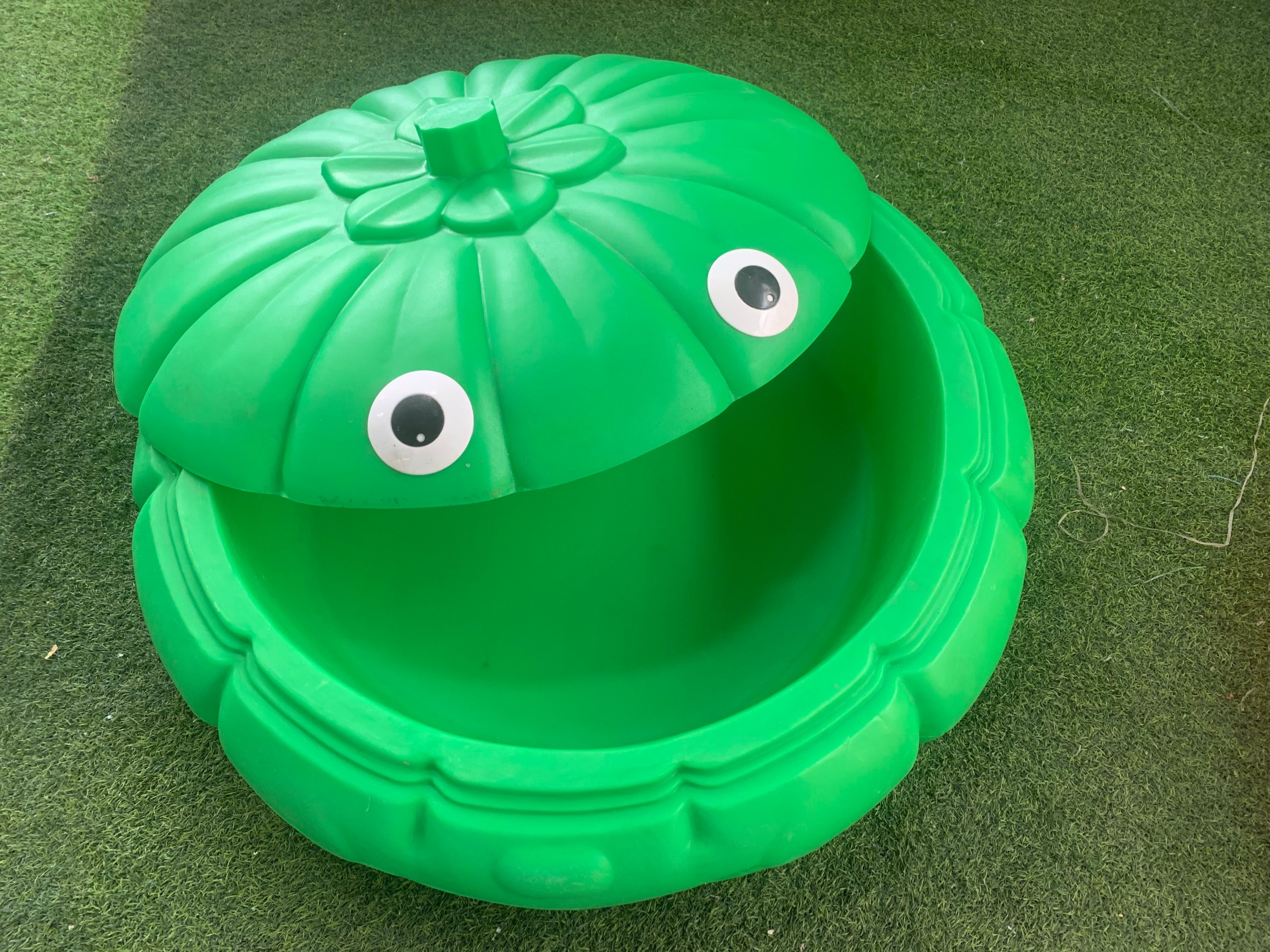 กระบะทรายฟักทอง มีฝาปิด , ของเล่นเด็ก,กระบะทรายเด็ก, ของเล่นเด็ก,บ่อบอล ,บ่อทราย ,ของเล่นสนาม,ขนาด93x30 ซม.