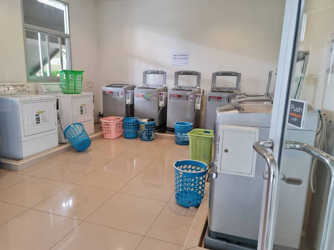 ขายคอนโด ห้องสวย ชั้น 26 เนื้อที่ 45 ตรม โครงการ : ลุมพินี วิลล์ พิบูลสงคราม-ริเวอร์วิว ราคาขาย : 2.9 ล้านบาท การเดินทาง : สะดวก ติดถนนใหญ่ พิบูลสงคราม ใกล้รถไฟฟ้า สายสีม่วง บางซื่อ-บางใหญ่ และรถไฟฟ้า สายสีแดง บางซื่อ-ตลิ่งชัน