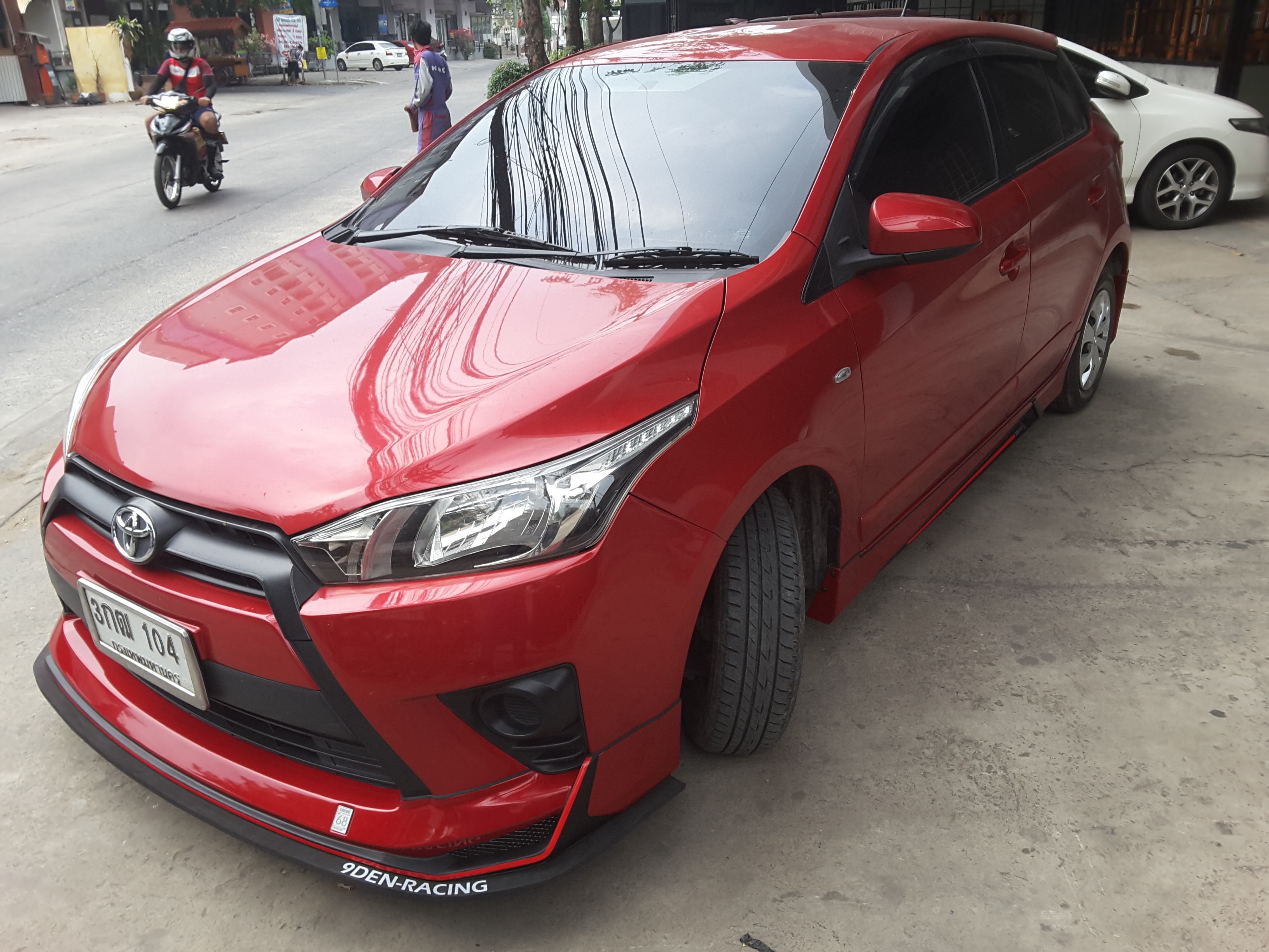 AMOTRIZ VS MG-ZS'17-ON [ชุดแต่งสำหรับผู้นิยมความแตกต่างตั้งแต่ระดับแนวความคิด เชิญสัมผัสความต่างได้ด้วยตัวคุณเองที่นี่วันนี้]