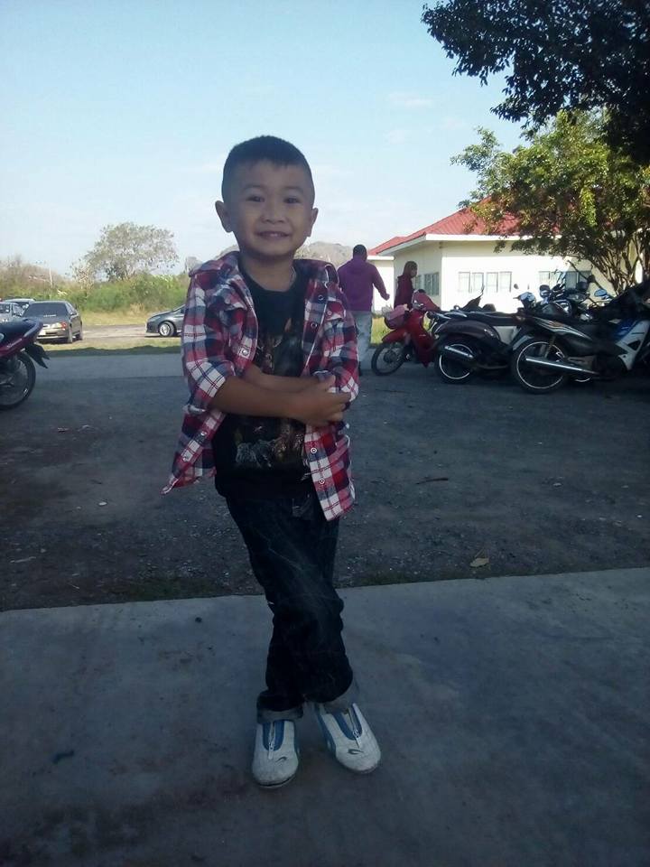 เหรียญหลวงพ่อชอบ หลวงพ่อเงิน หลวงพ่อสด วัดป้อมใหญ่ จ.อยุธยา